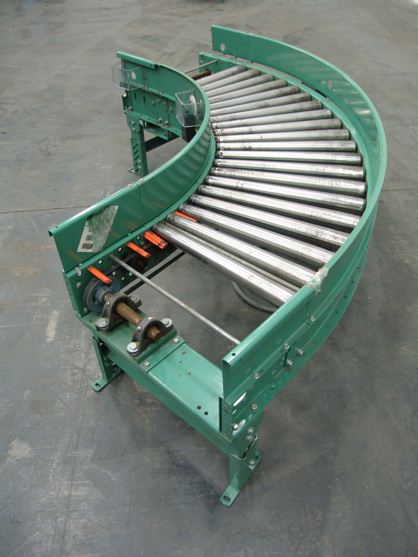 Roach Live Roller Curved Conveyor for Cases - Image 2 of 7