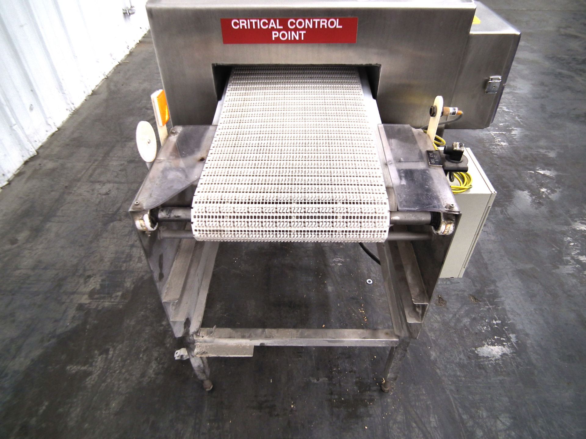 Goring Kerr Metal Detector 16 In x 5 In Aperture - Image 5 of 10