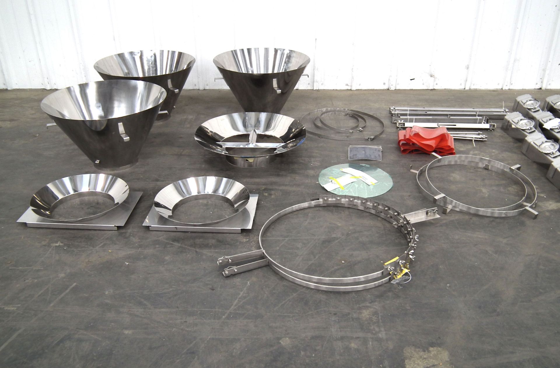 Ishida 14 Head Scale Buckets and Cones for CCW-214 - Image 2 of 10