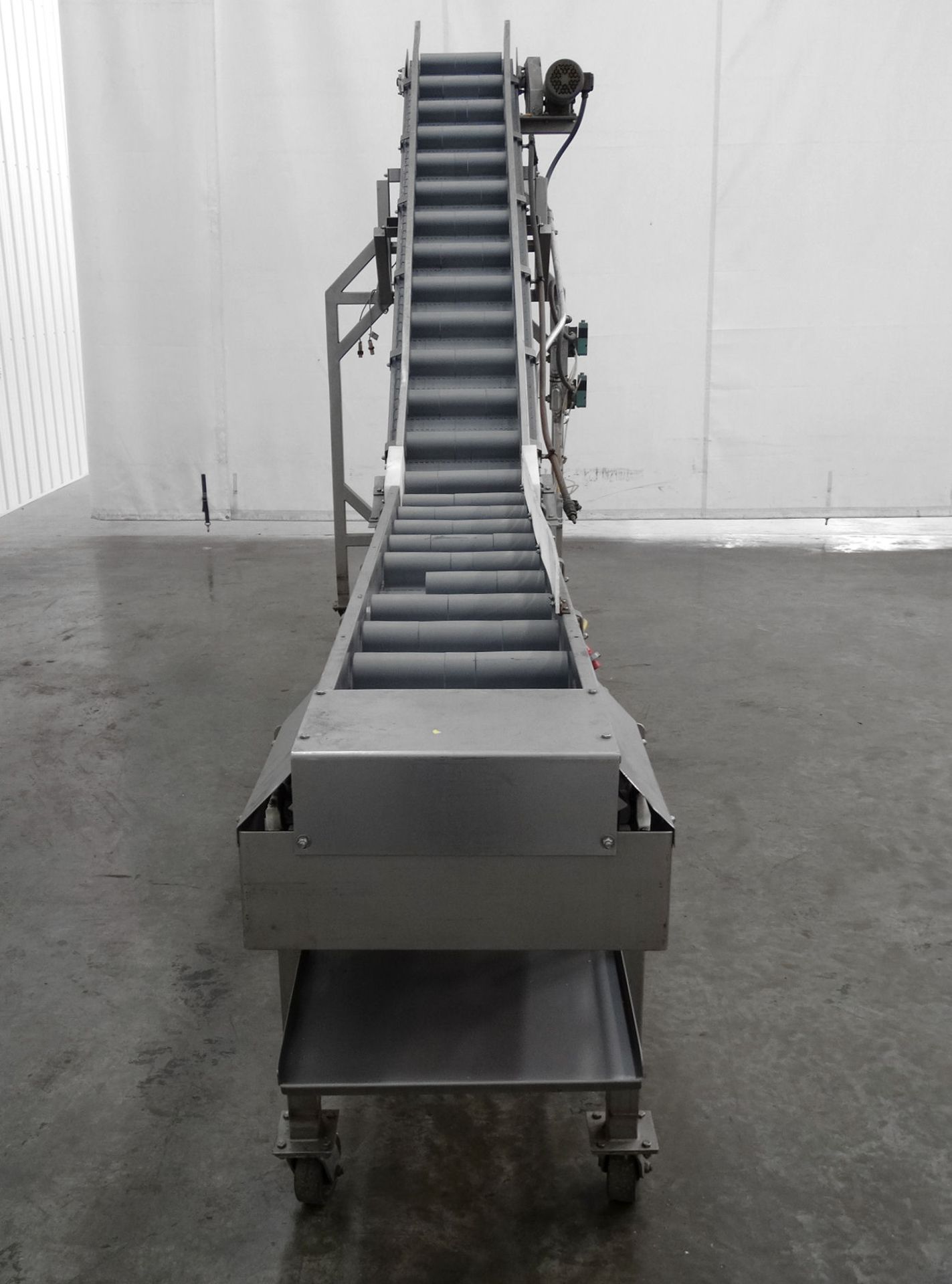 AC Horn 14 Inches Wide Cleated Incline Conveyor - Image 6 of 10