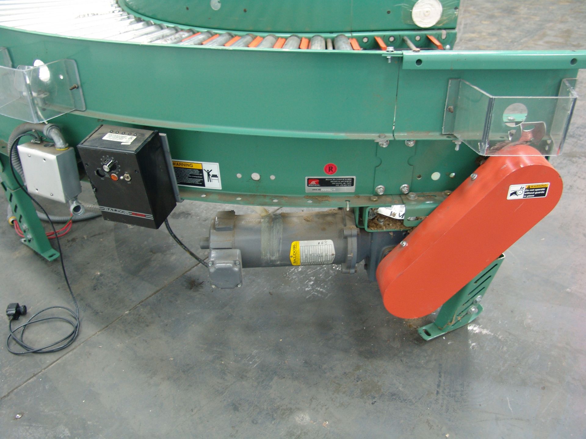 Roach Live Roller Curved Conveyor for Cases - Image 4 of 7