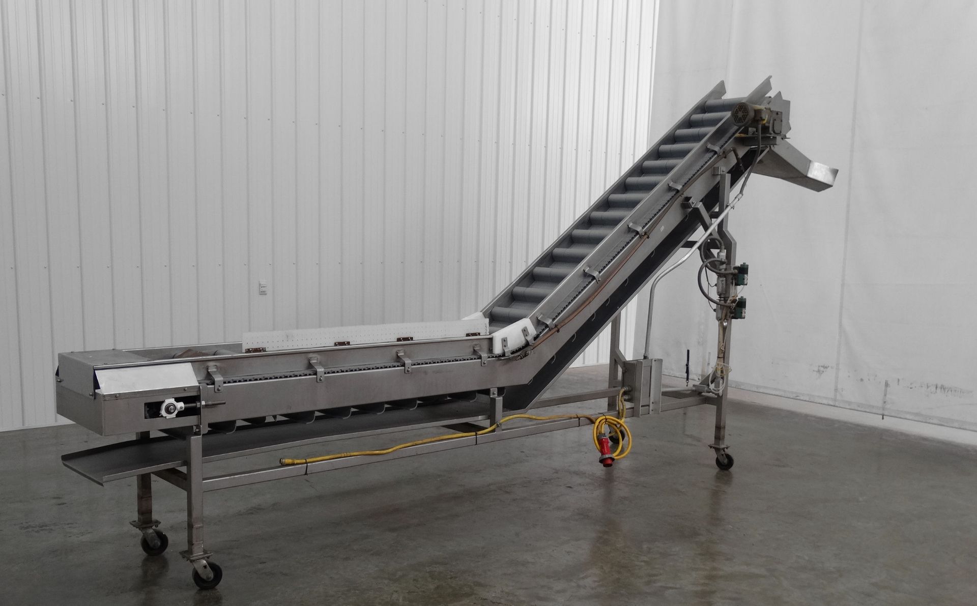AC Horn 14 Inches Wide Cleated Incline Conveyor - Image 3 of 10