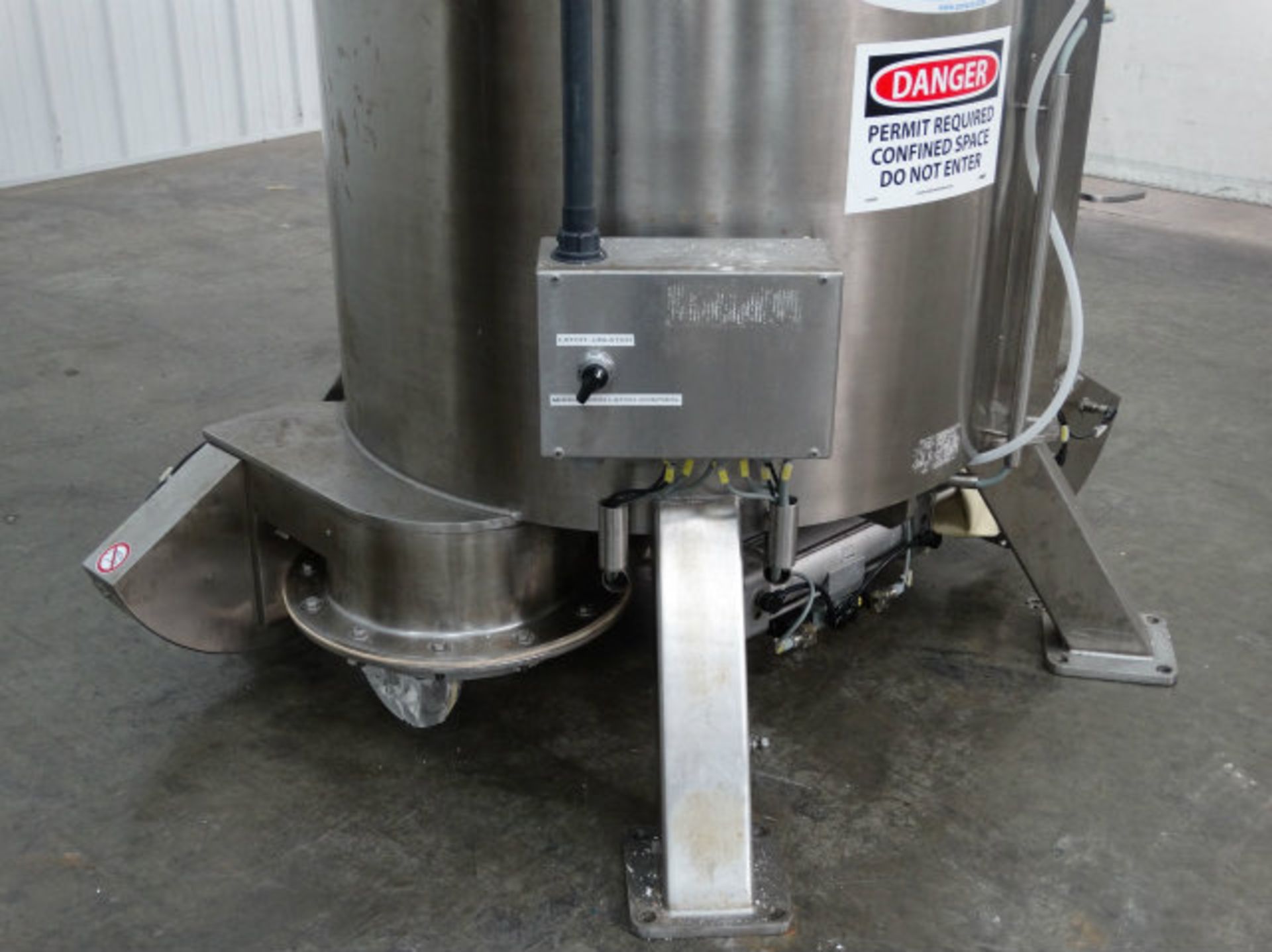 Amixon VM 400 Vertical Single Ribbon Blender Mixer - Image 12 of 12