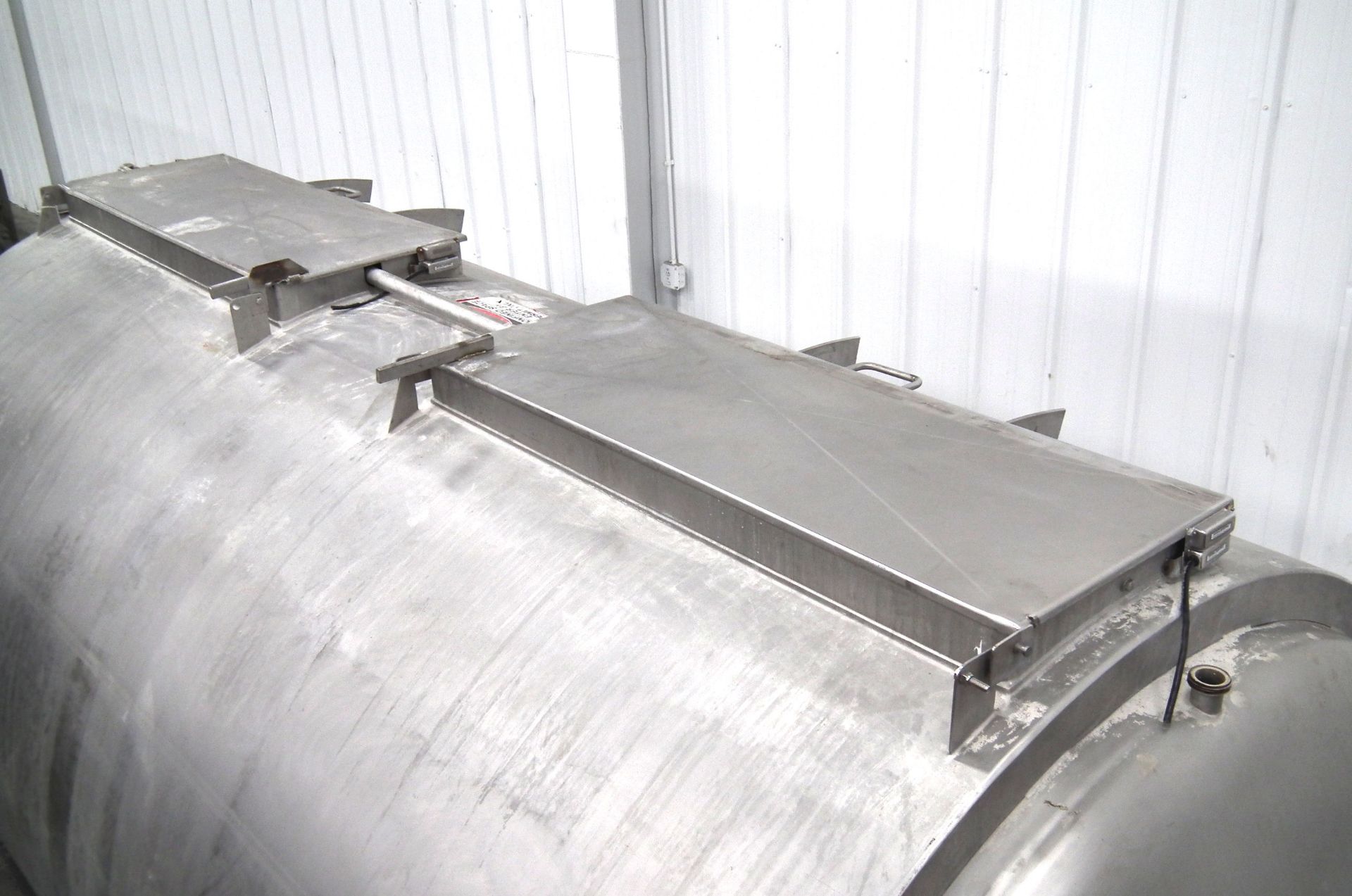 APV Crepaco 3000 Gal. Stainless Steel Jacketed Fermentation Tank - Image 9 of 13