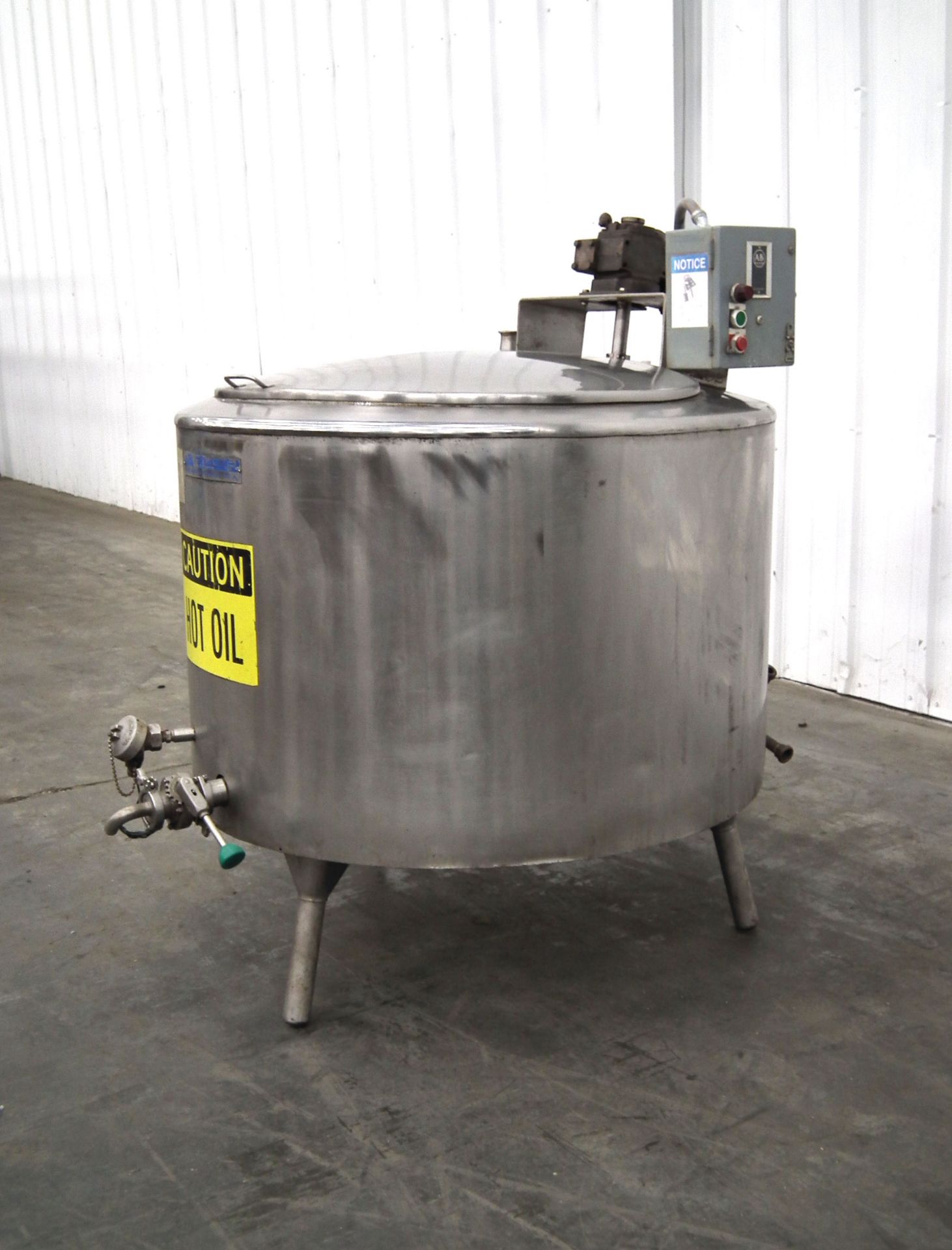 Mueller 150 Gallon Stainless Steel Tank