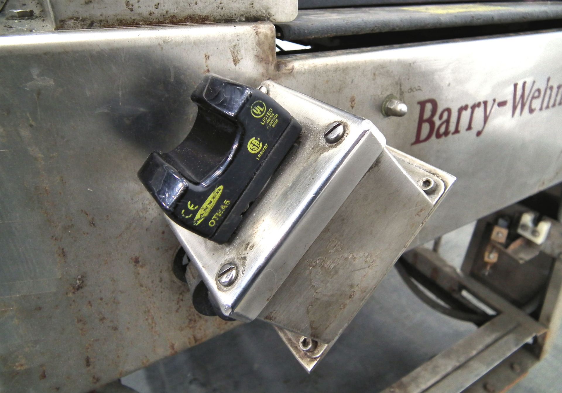 Barry Wehmiller MP-27 Semi-Auto Shrink Bundler - Image 5 of 17