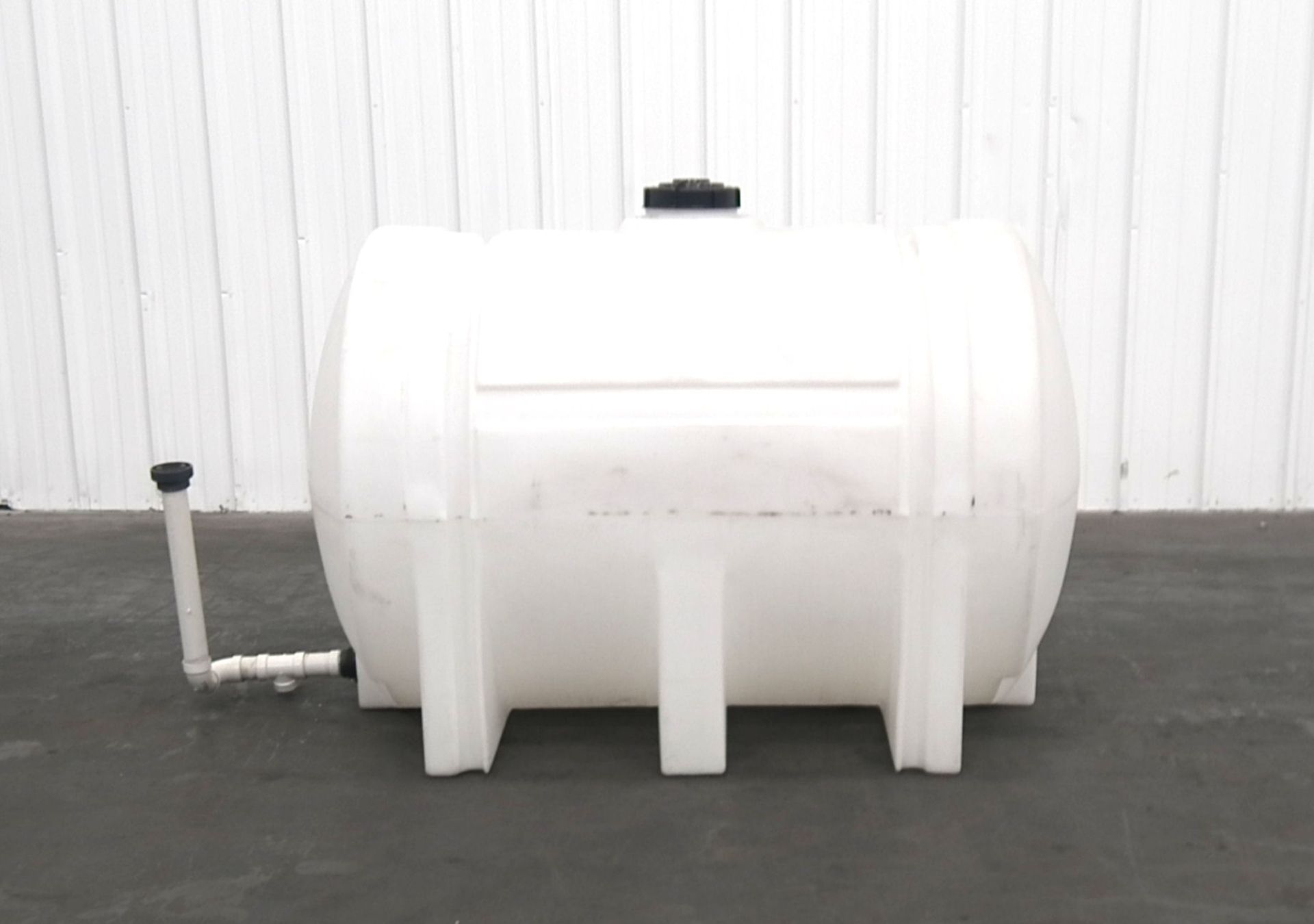 Poly Storage Tank with 525 Gallon Capacity - Image 3 of 6