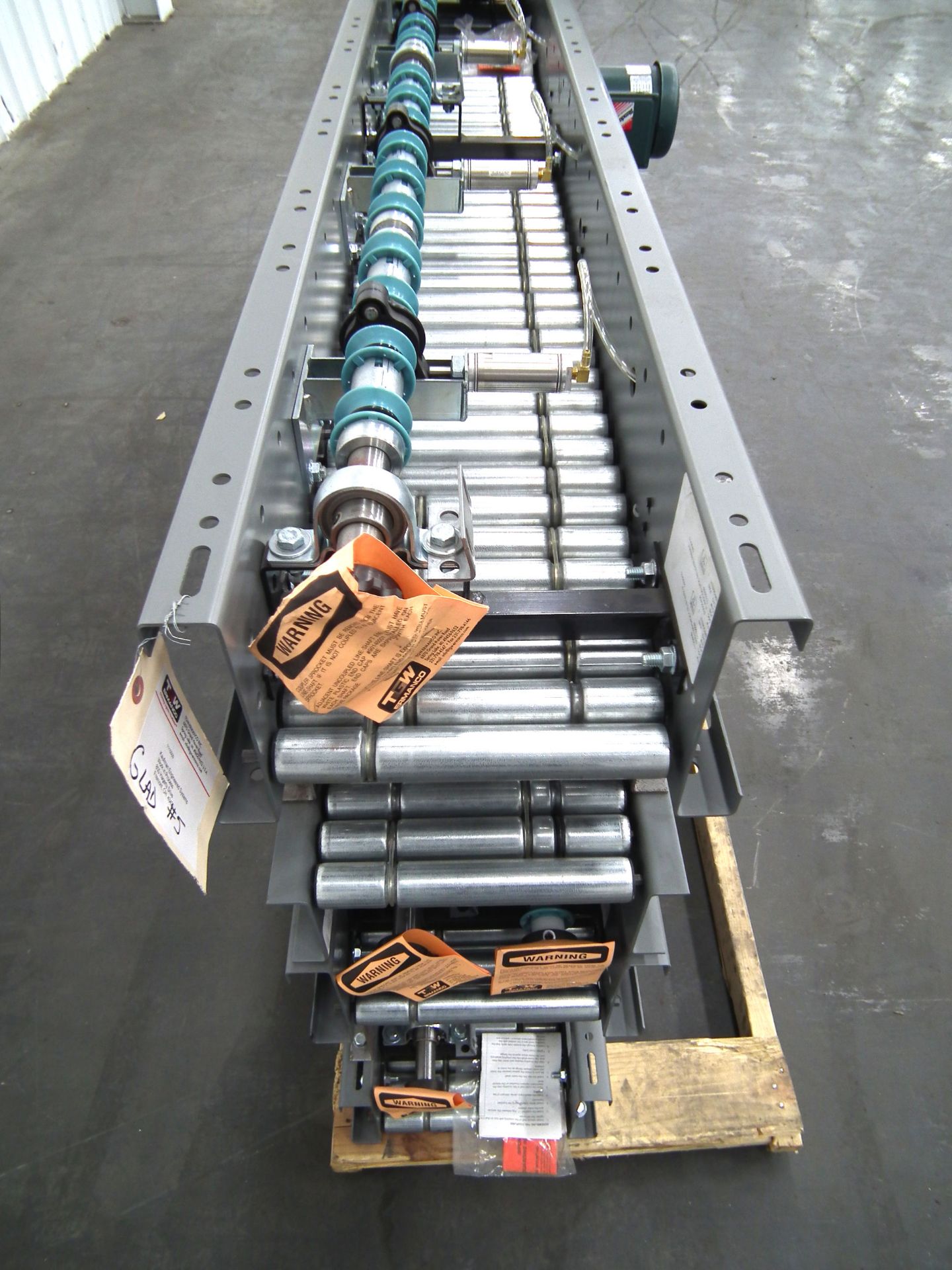 Ermanco 36ft Lg Xeno Pressure Cruz Roller Conveyor - Image 5 of 9