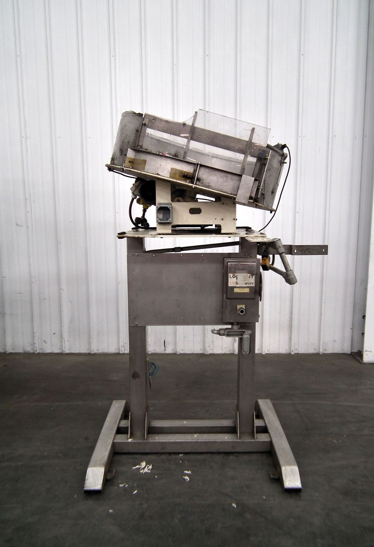 Zalkin CA 6 Spindle Capper - Image 6 of 12