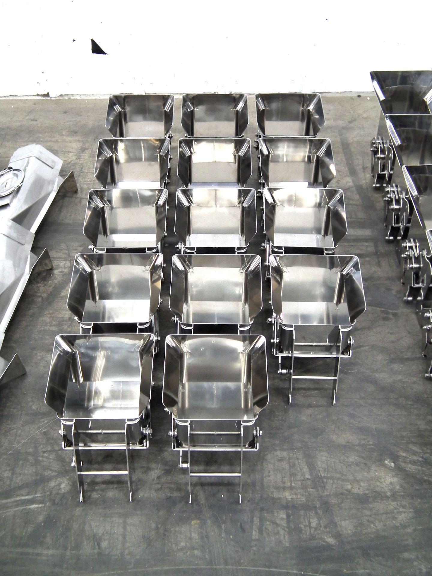 Ishida 14 Head Scale Buckets and Cones for CCW-214 - Image 5 of 10