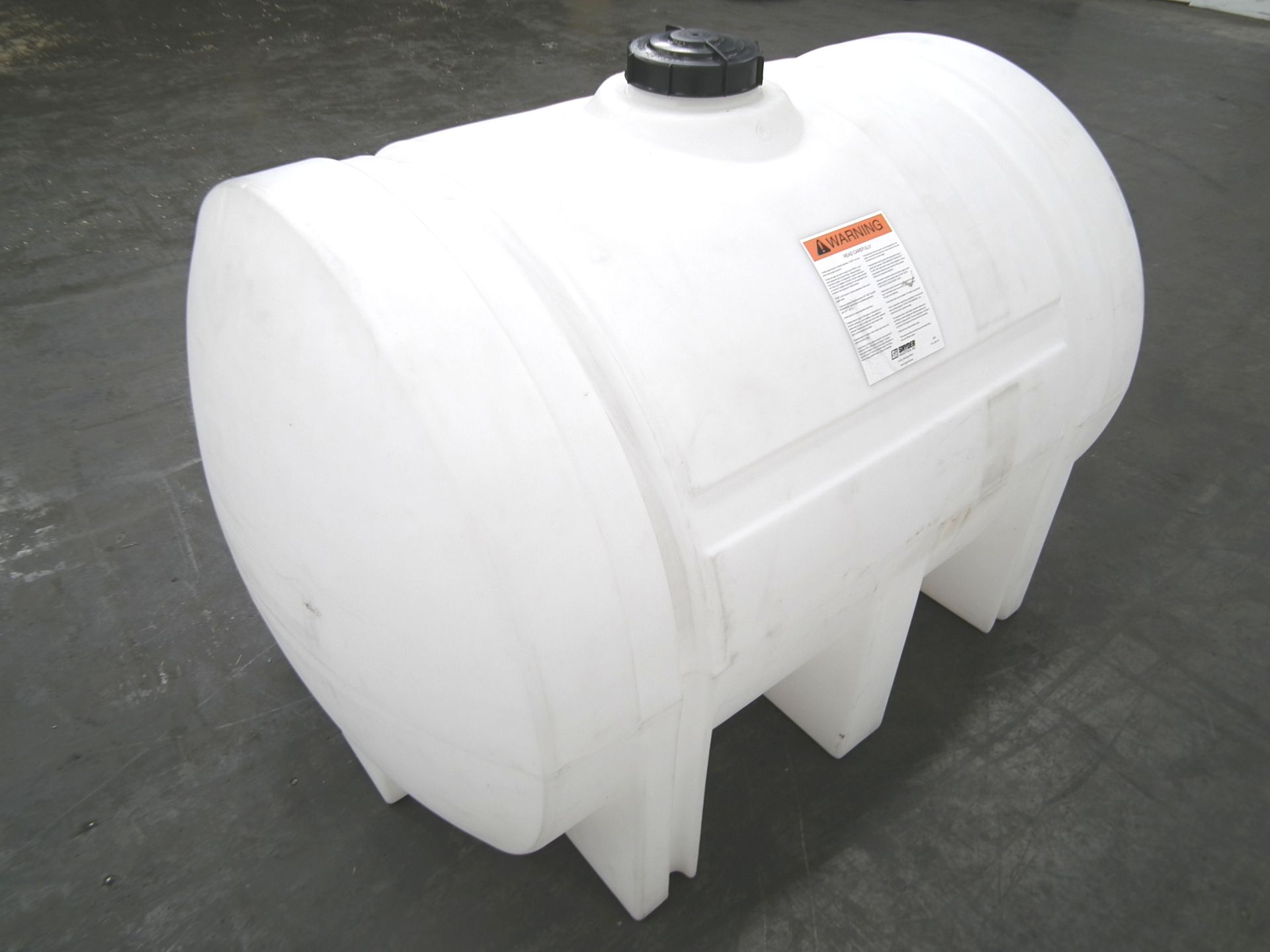 Poly Storage Tank with 525 Gallon Capacity - Image 4 of 6