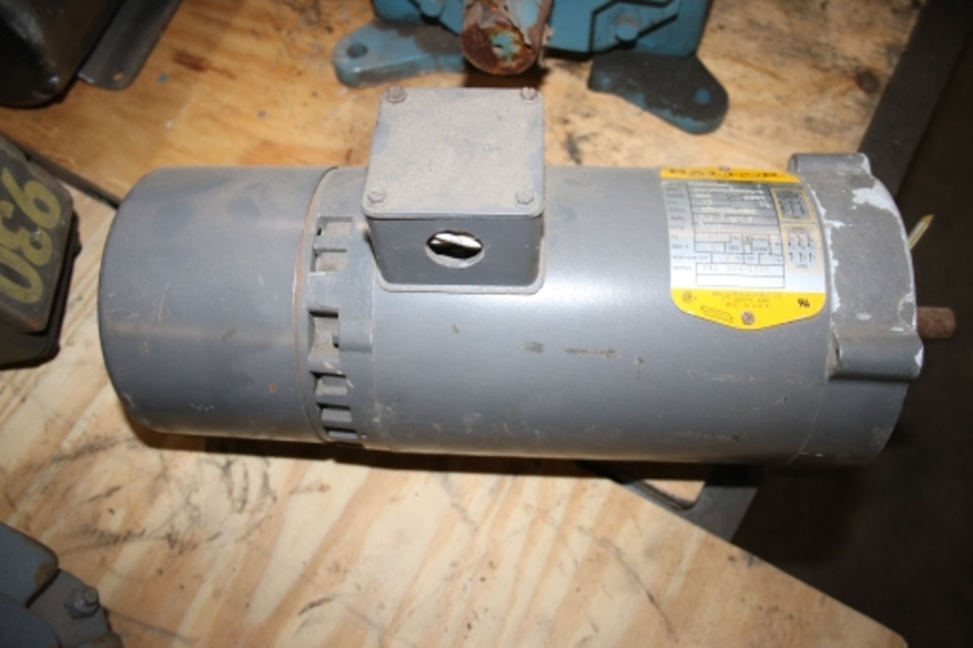 Baldor .75 hp/1725 Rpm Industrial Clutched Motor - Image 2 of 7