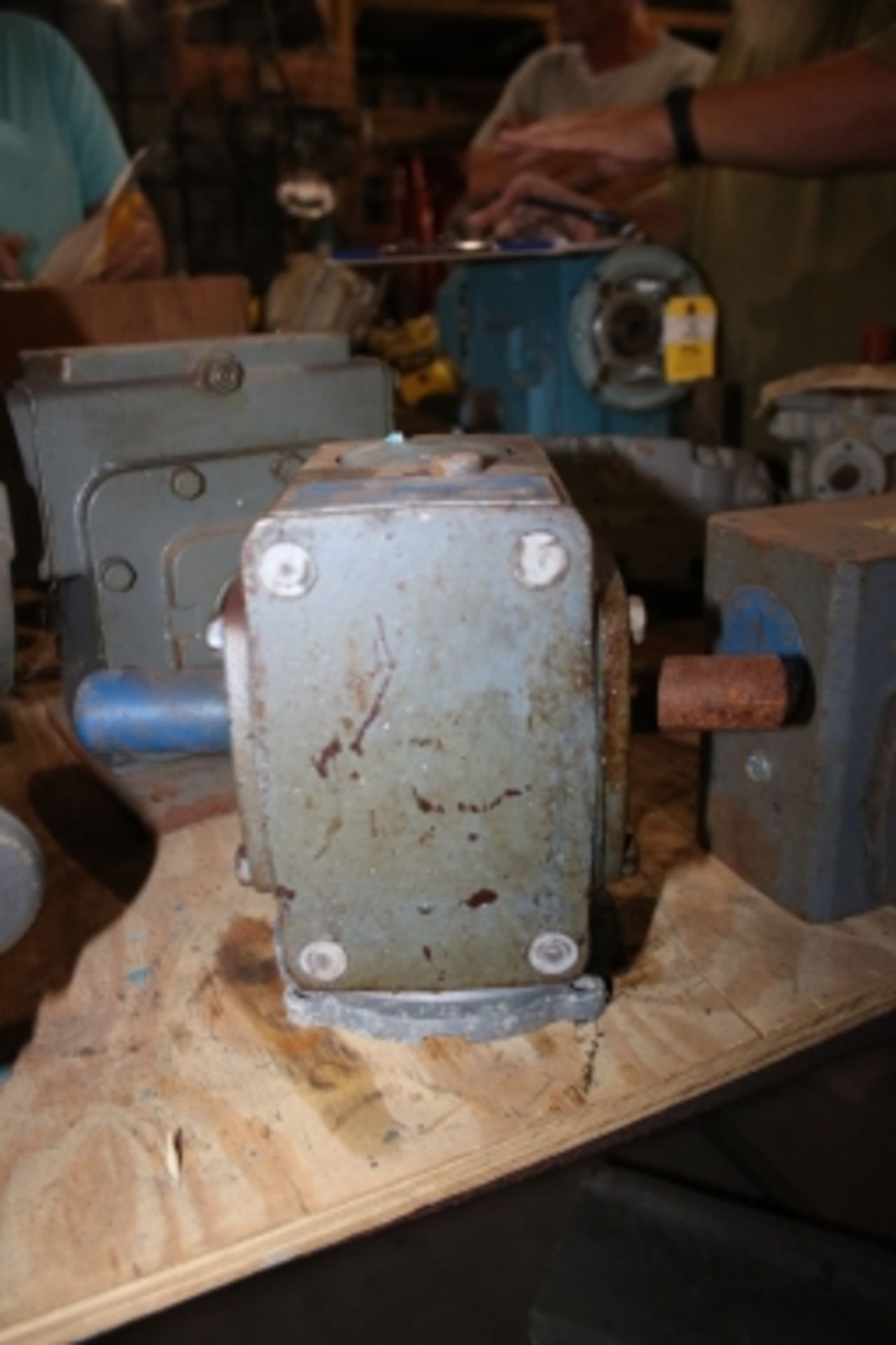 Boston Gear Reduction Boxes Cat. #F721-20-B5-H 20:1 - Image 7 of 15