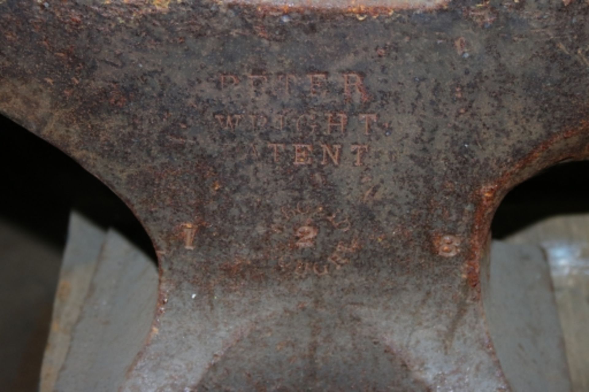 Peter Wright Anvil-170 lbs - Image 3 of 9