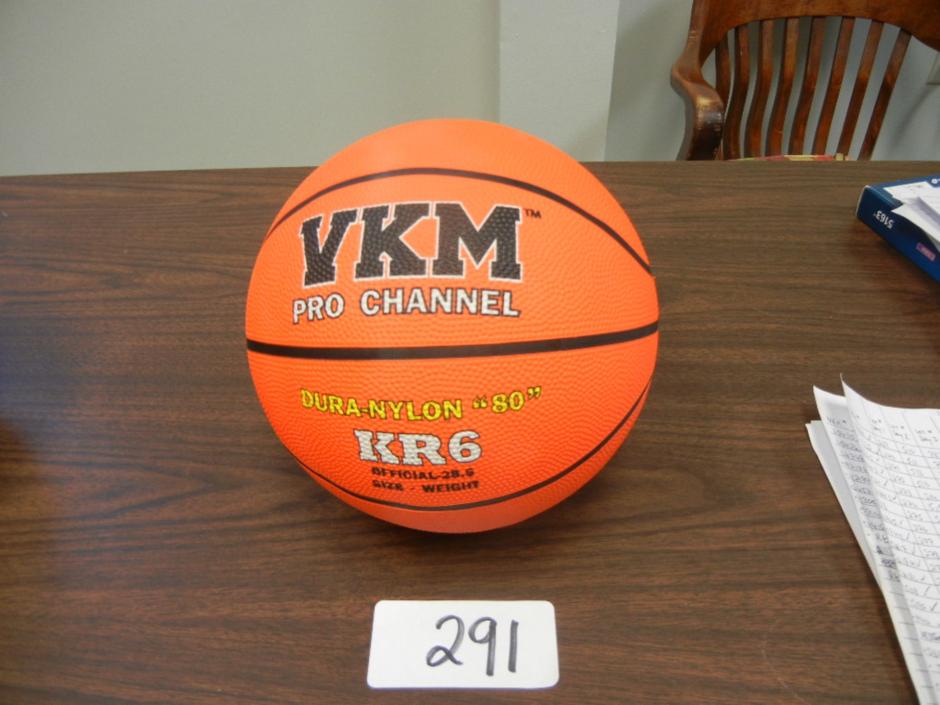 Basketball, High Quality Rubber Cover Int. Size 6, 28 1/2" VKM#KR6