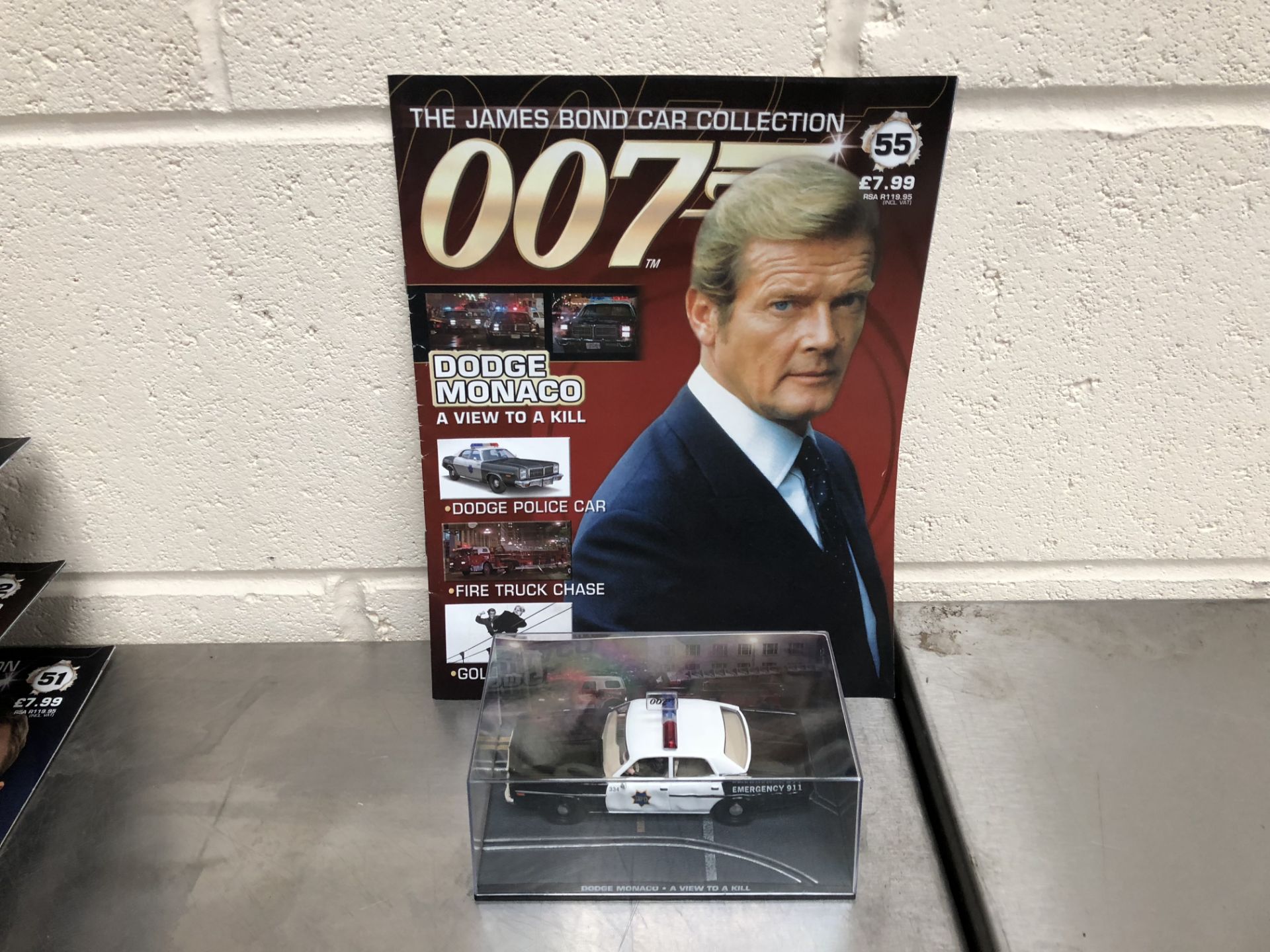 James Bond Collectors Car and Brochure No55...