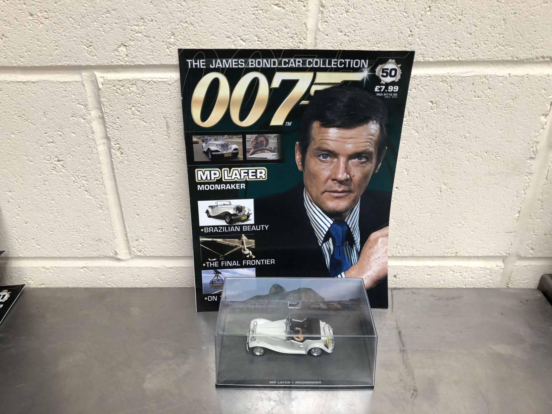 James Bond Collectors Car and Brochure No50