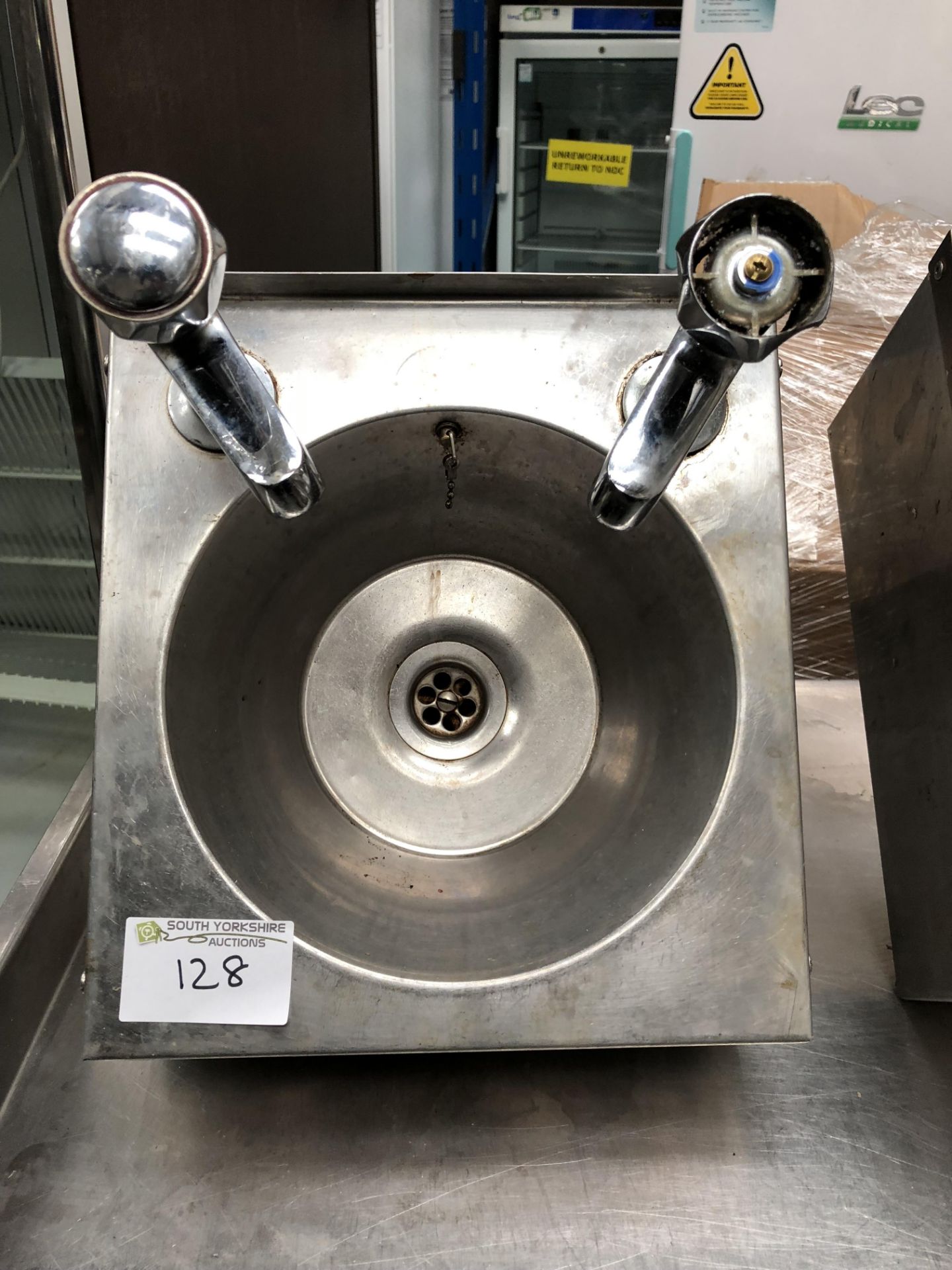 Stainless Hand Wash Sink and Taps