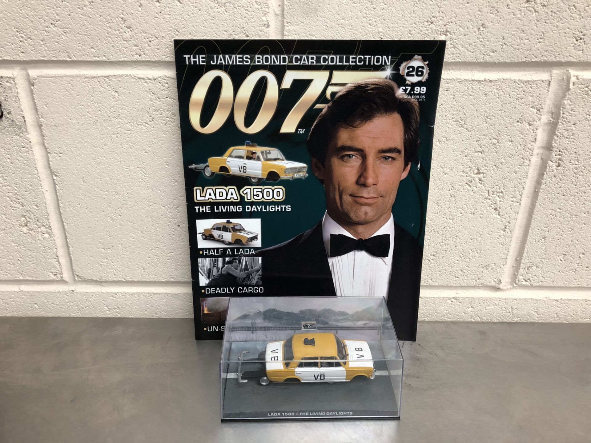 James Bond Collectors Car and Brochure No26