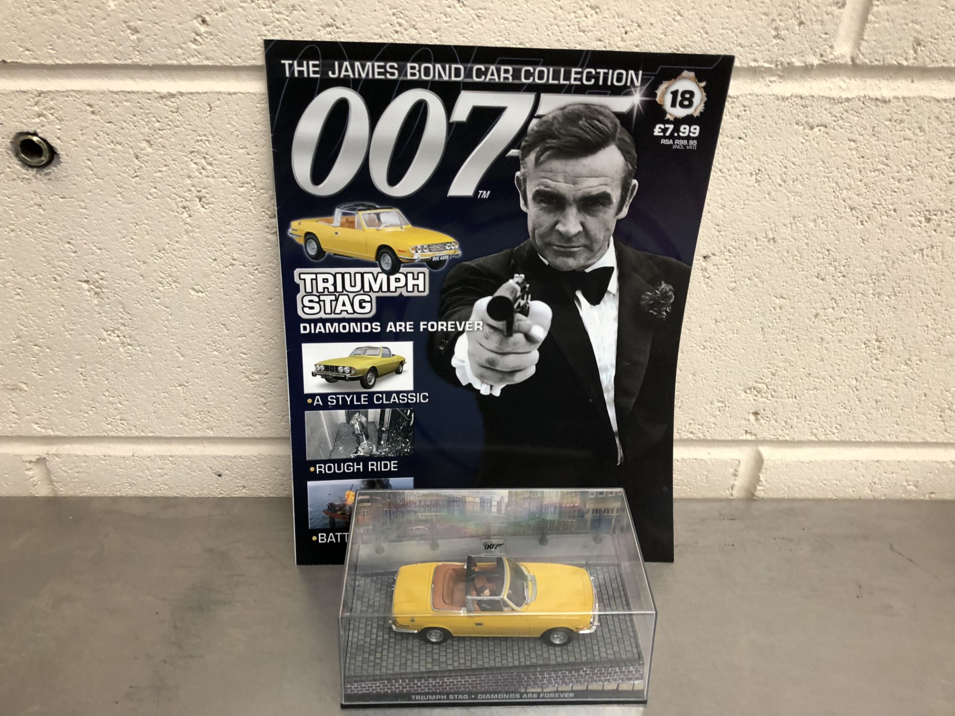 James Bond Collectors Car and Brochure No18