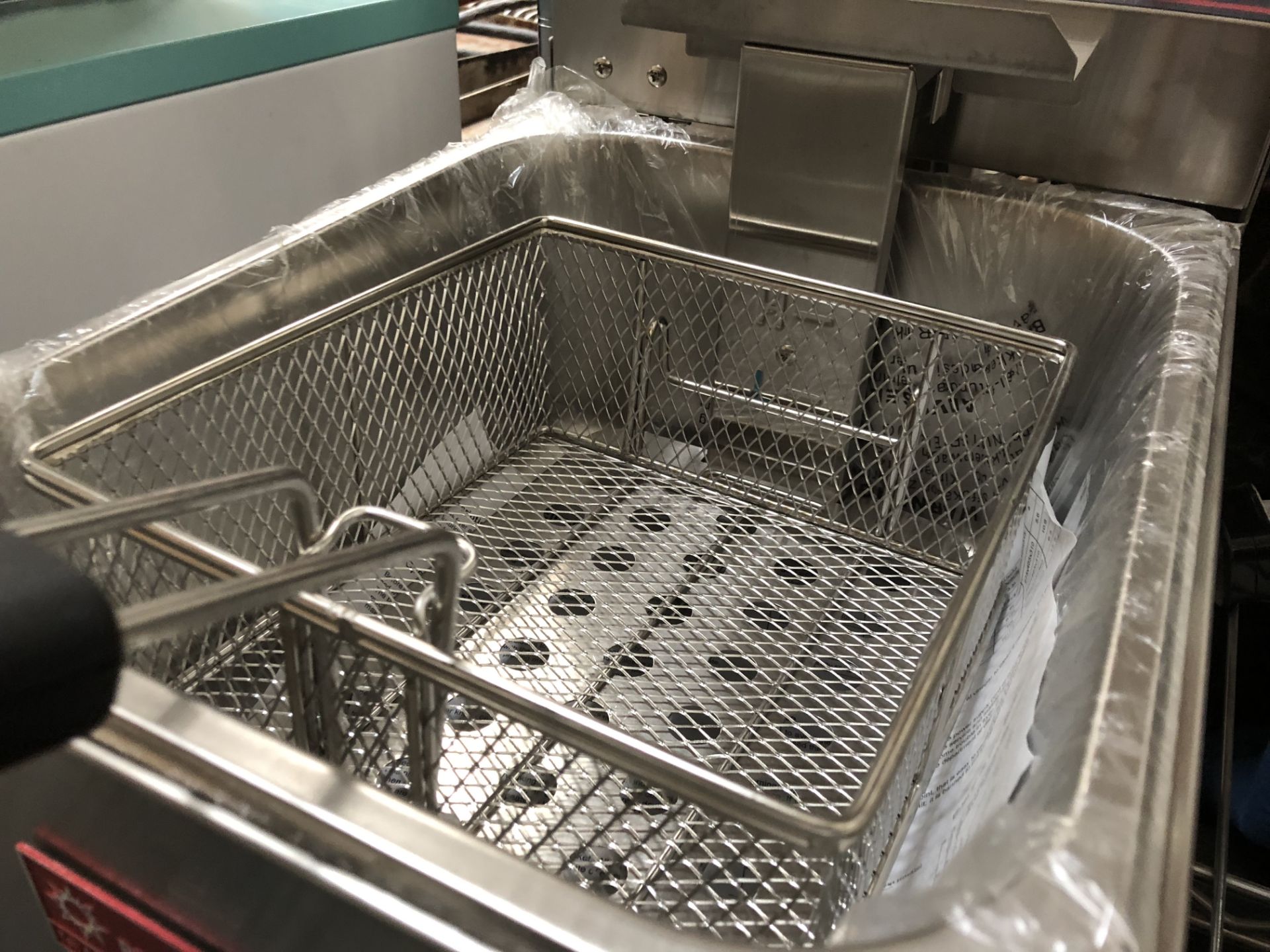 New Boxed Single Fryer - Image 2 of 2