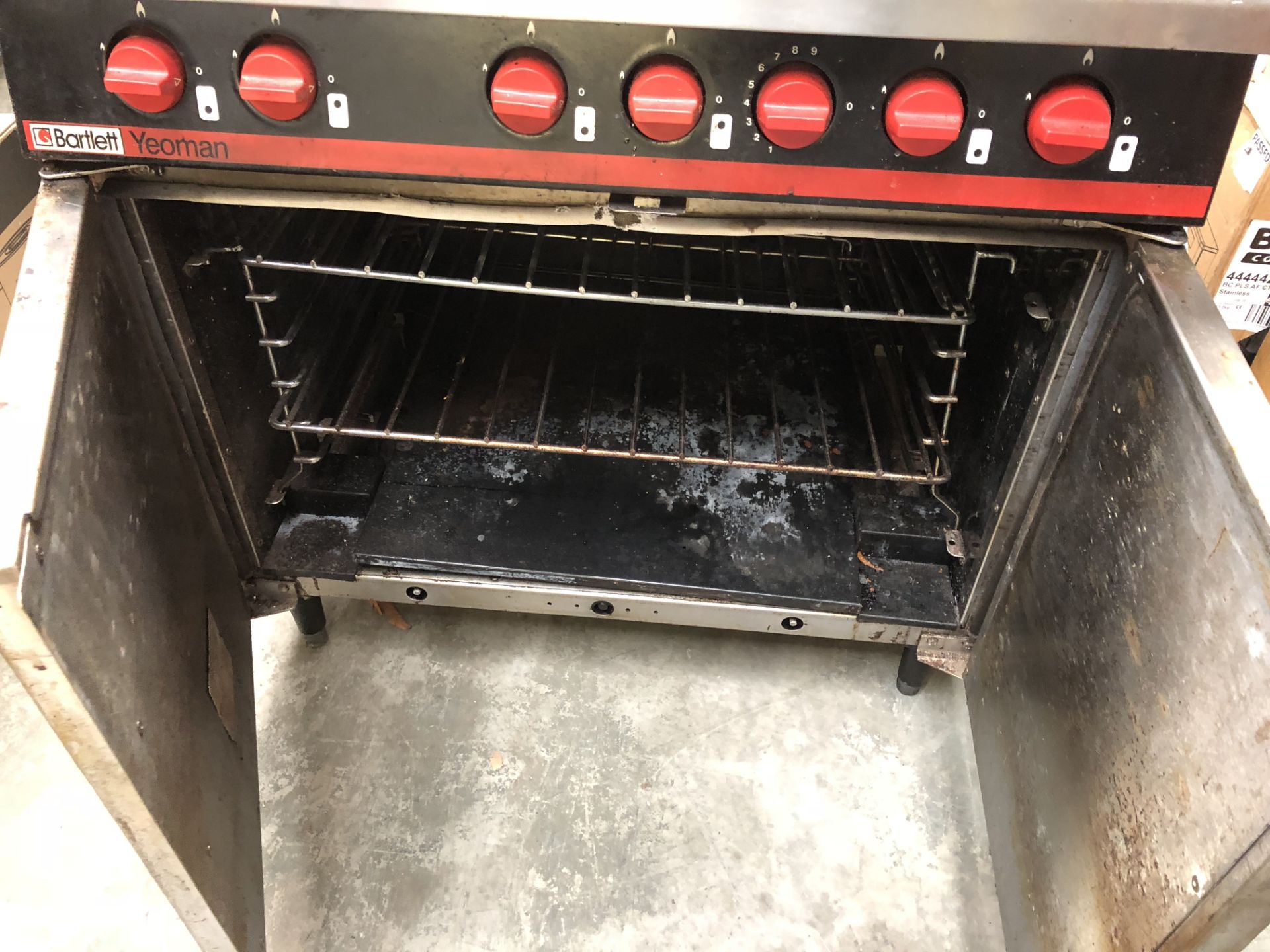 Bartlett Yeoman 6 Burner Gas Cooker With FFD - Image 2 of 2