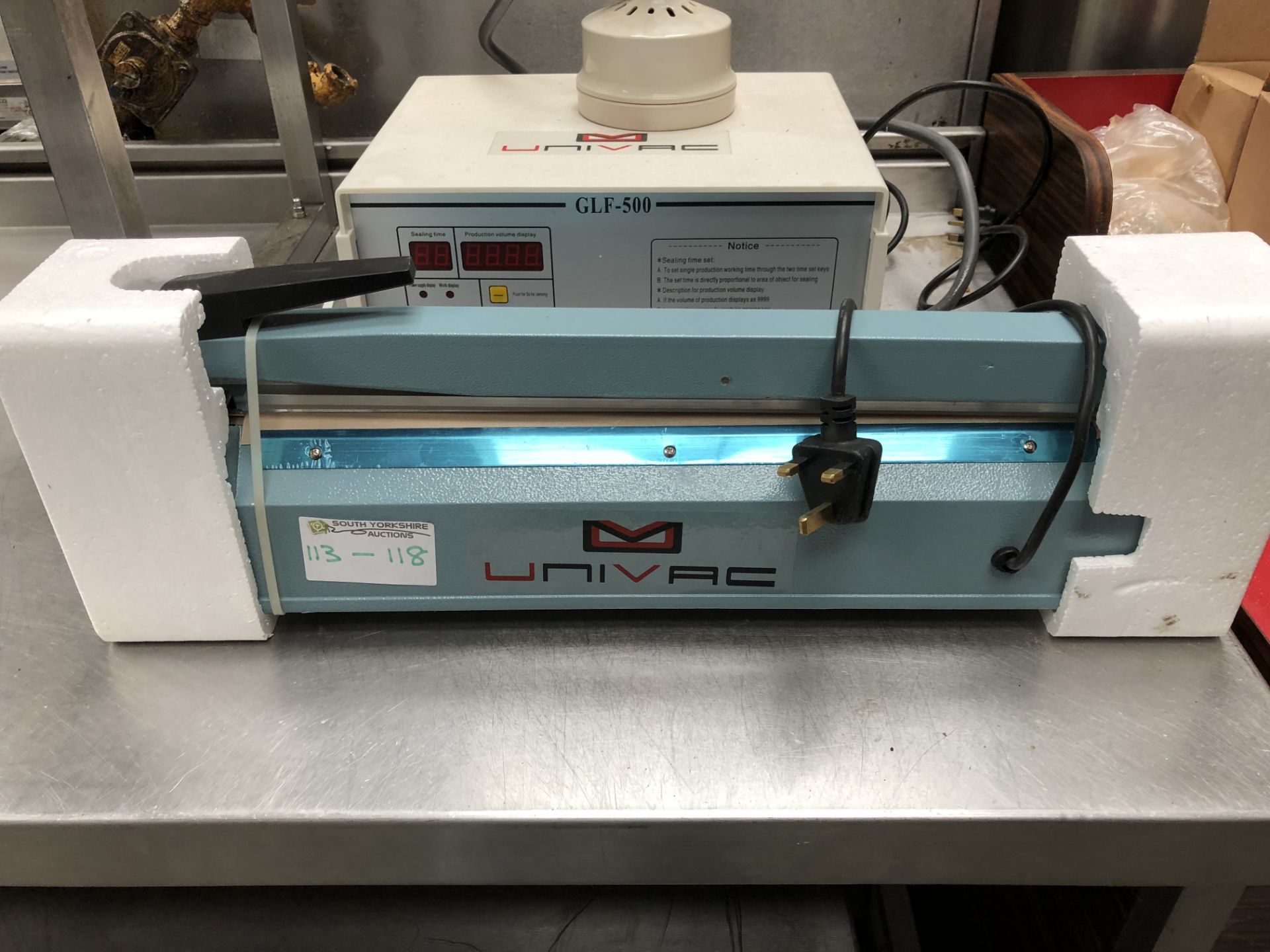 New Boxed Univac Crocodile Type Impulse Sealer