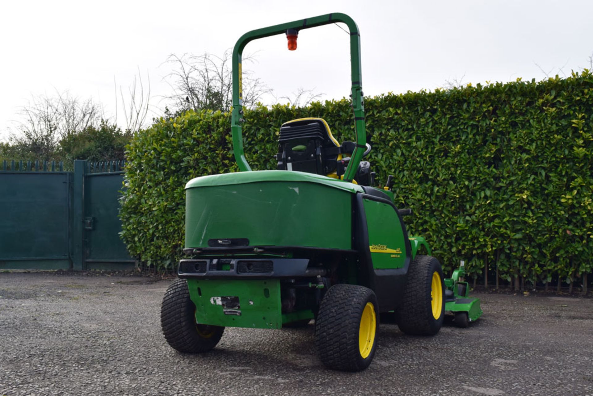 2013 John Deere 1445 Series II 62" Ride On Rotary Mower (2) - Image 5 of 7