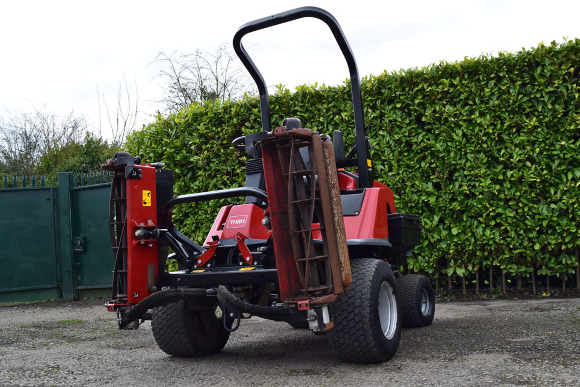 2012 Registered Toro LT3240 Triple Cylinder Mower