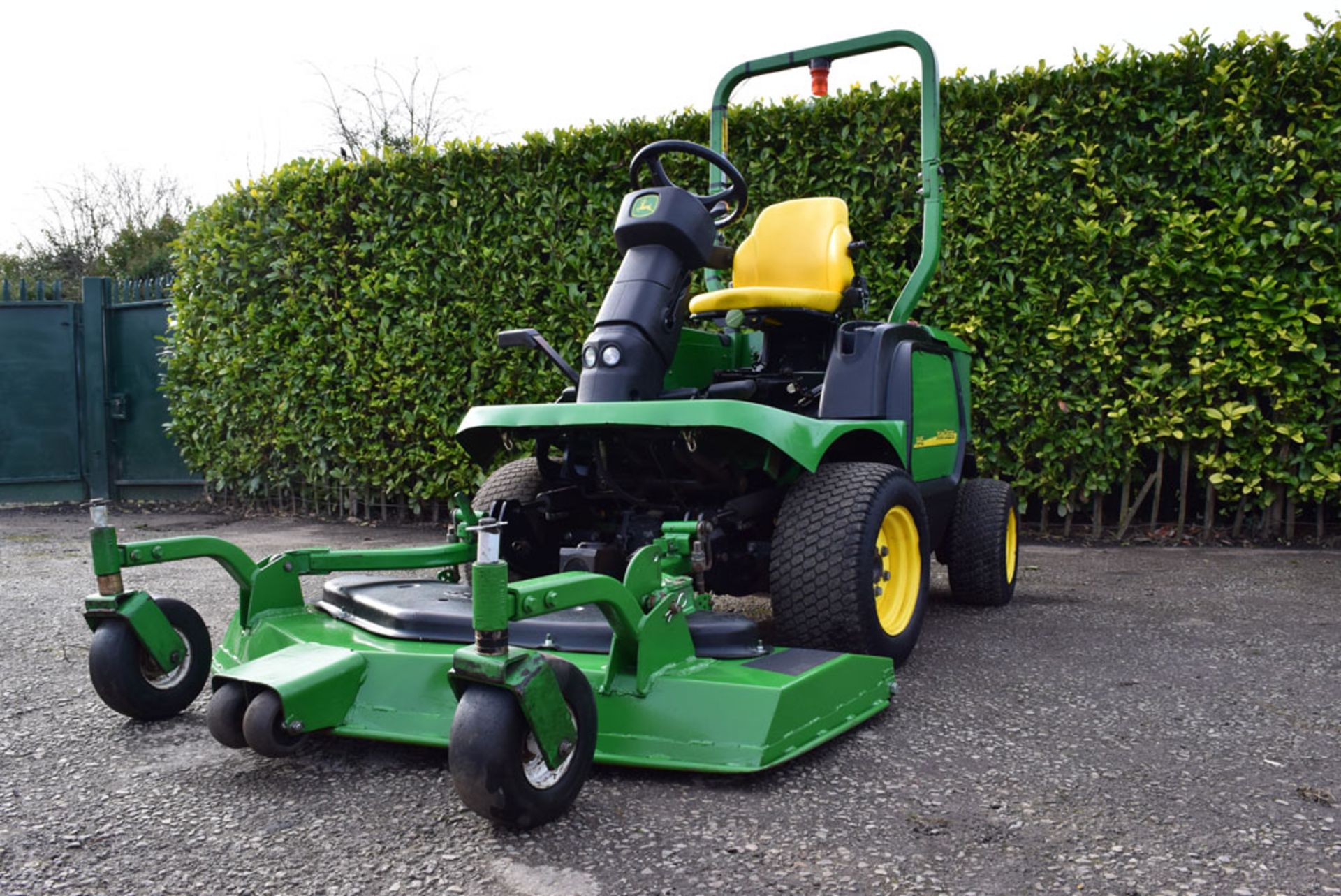 2013 John Deere 1445 Series II 62" Ride On Rotary Mower (2) - Image 3 of 7