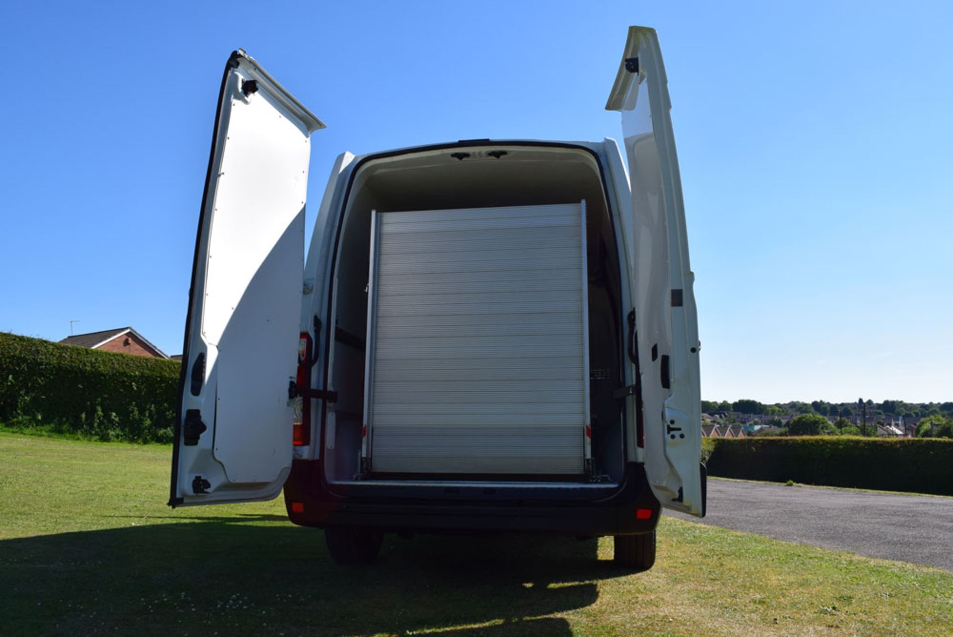 2013 Vauxhall Movano F3500 CDTI L2H2 Panel Van With Ramp, Winch And Washable Lining - Image 13 of 14