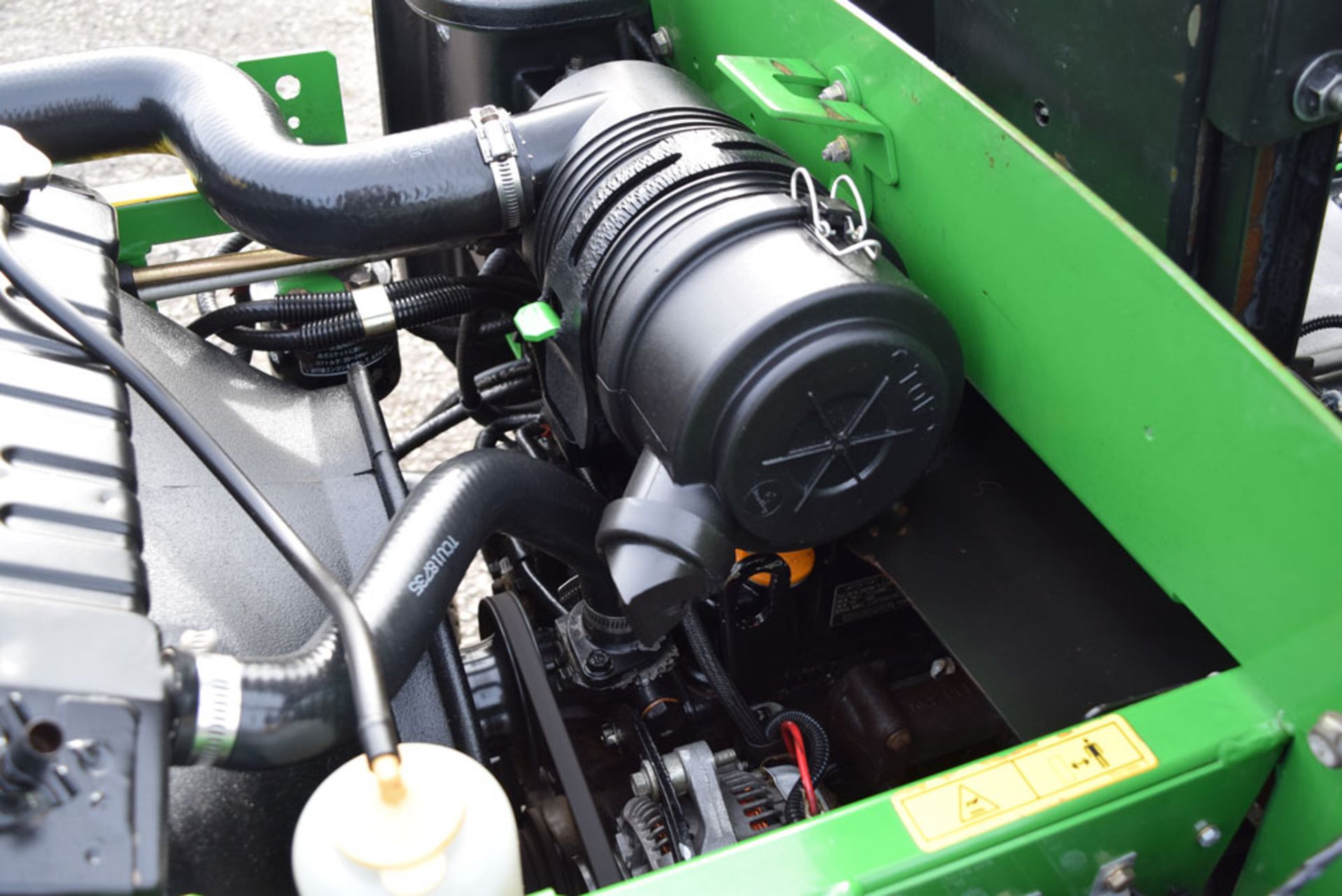 2013 John Deere 1445 Series II 62" Ride On Rotary Mower (2) - Image 6 of 7