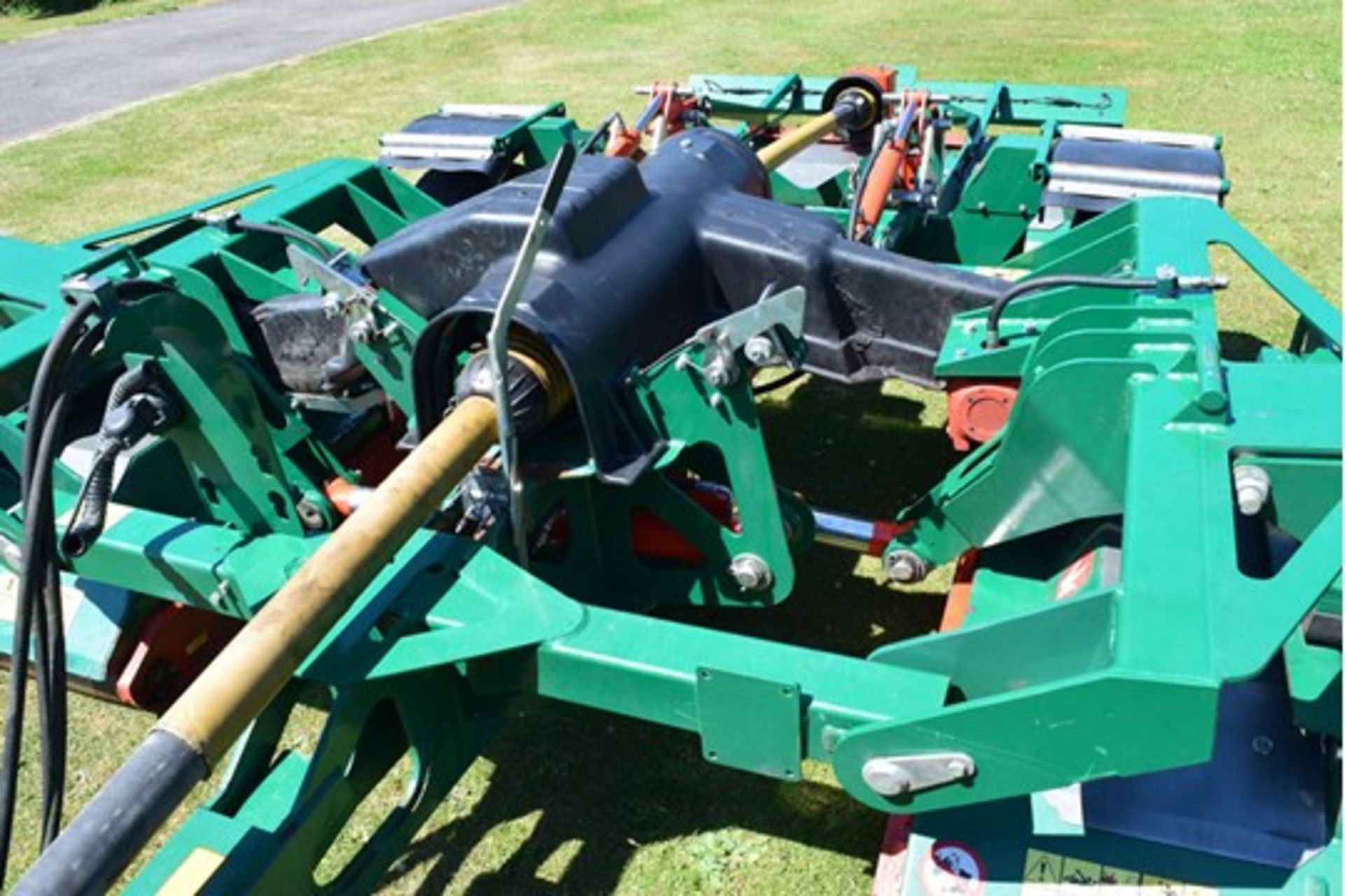 2014 Wessex RMX500 Tri Deck Roller Mower - Image 2 of 12