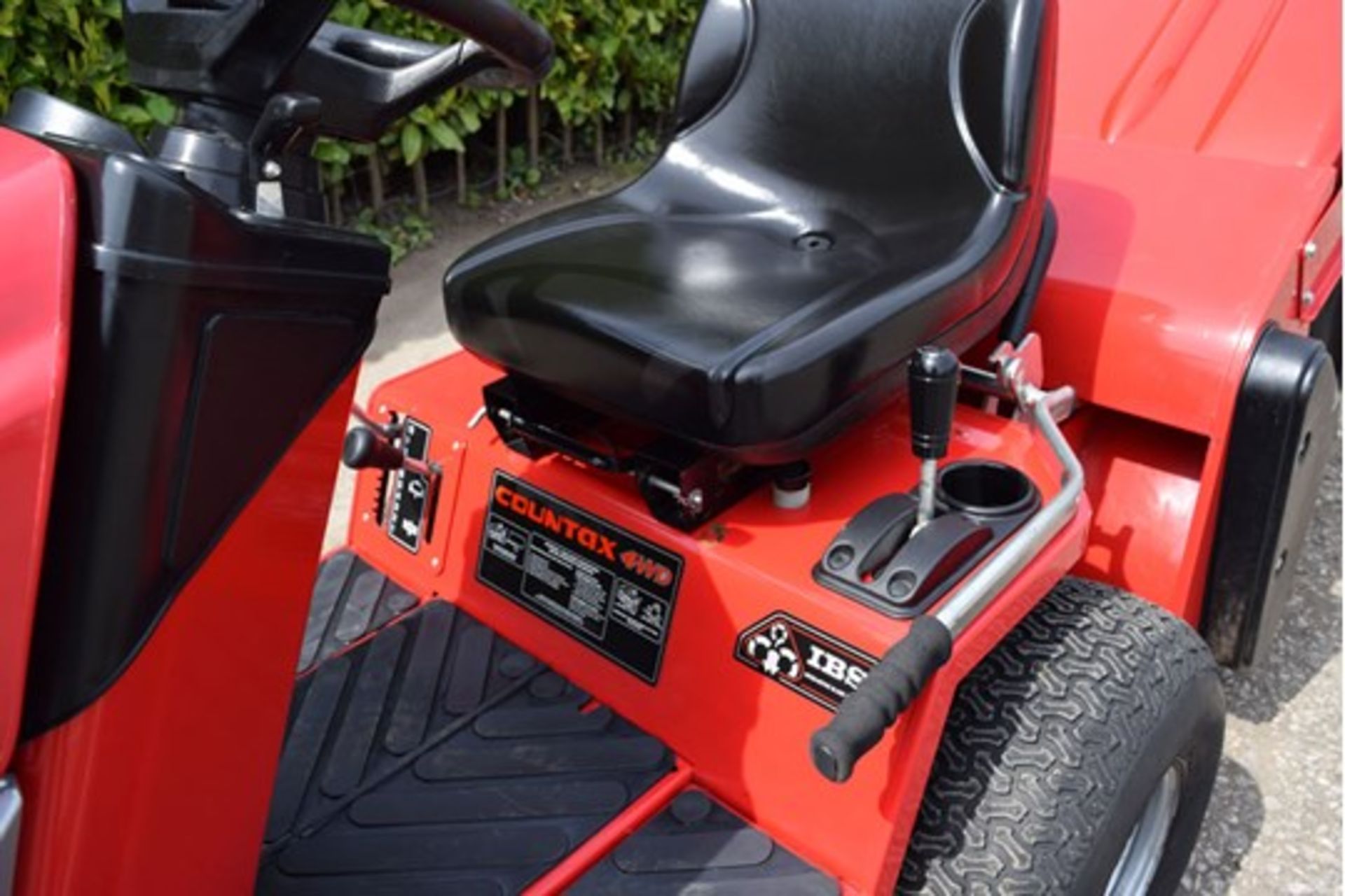 2010 Countax C600H 4WD 40" Rear Discharge Garden Tractor With PGC - Image 6 of 6