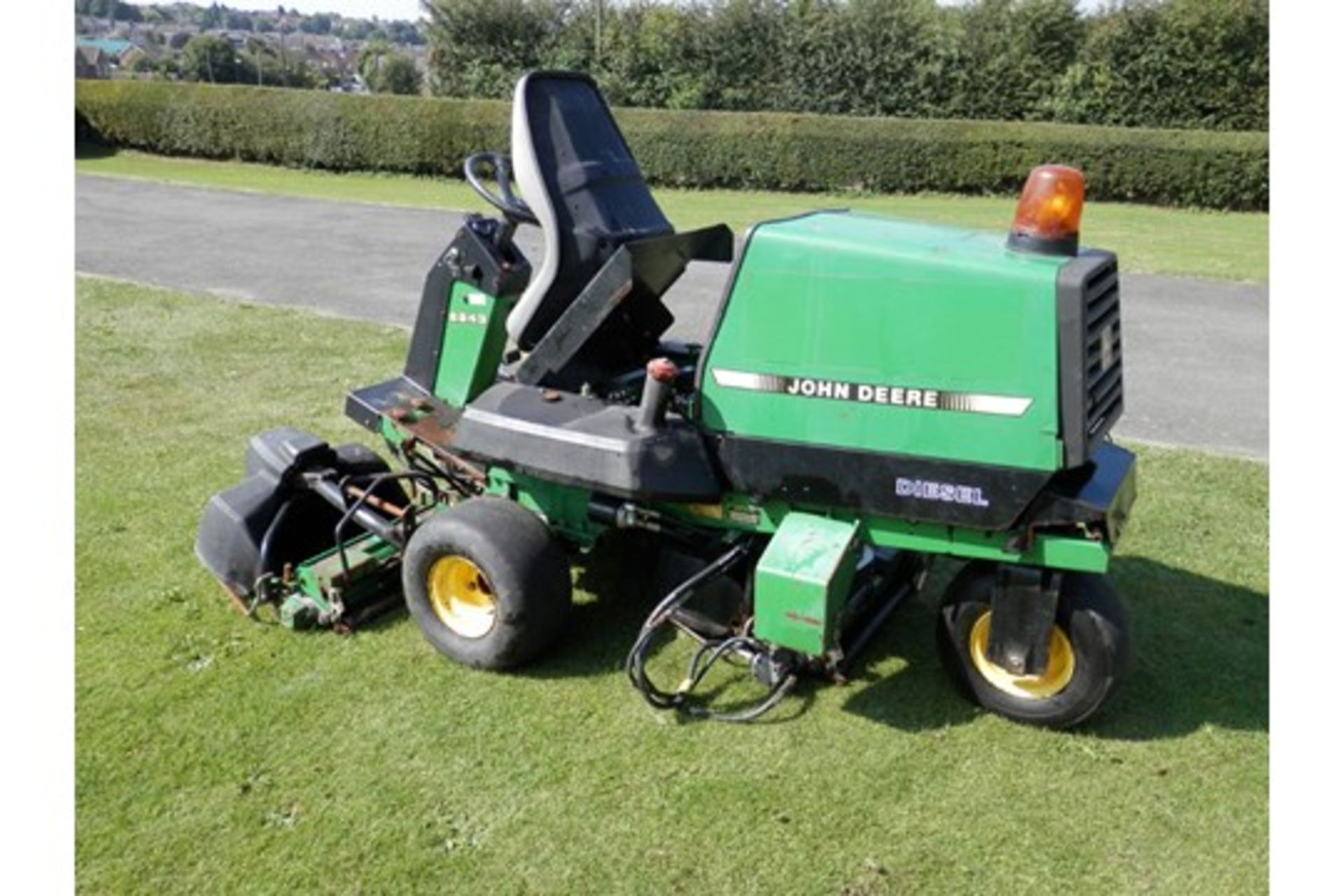 1996 John Deere 2243 Ride On Cylinder Mower - Image 4 of 8