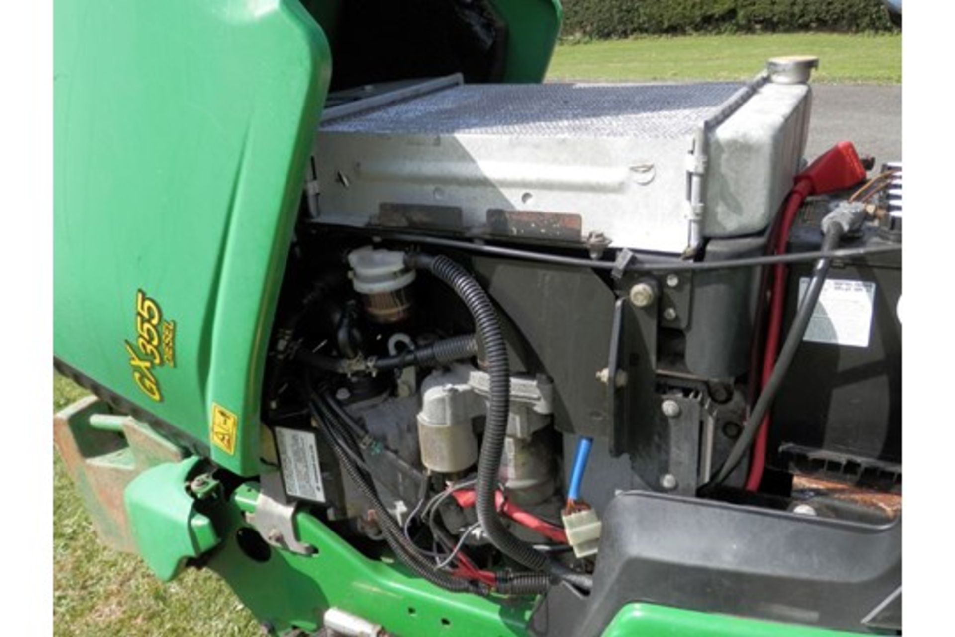 2003 John Deere GX355 Ride On Rotary Mower - Image 7 of 8