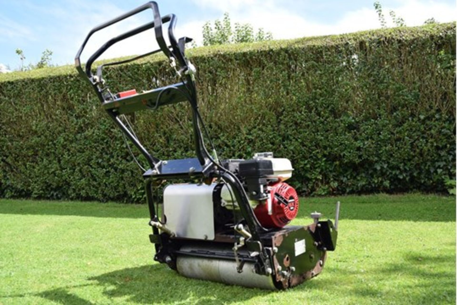 2012 Allett Shaver 20, 10 Blade Cylinder Mower With Grass Box (2) - Image 6 of 8