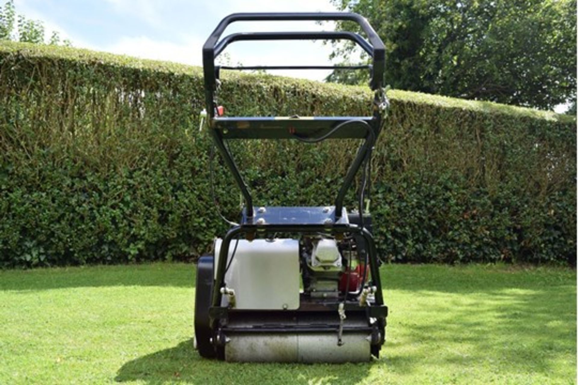 2012 Allett Shaver 20, 10 Blade Cylinder Mower With Grass Box (2) - Image 2 of 8