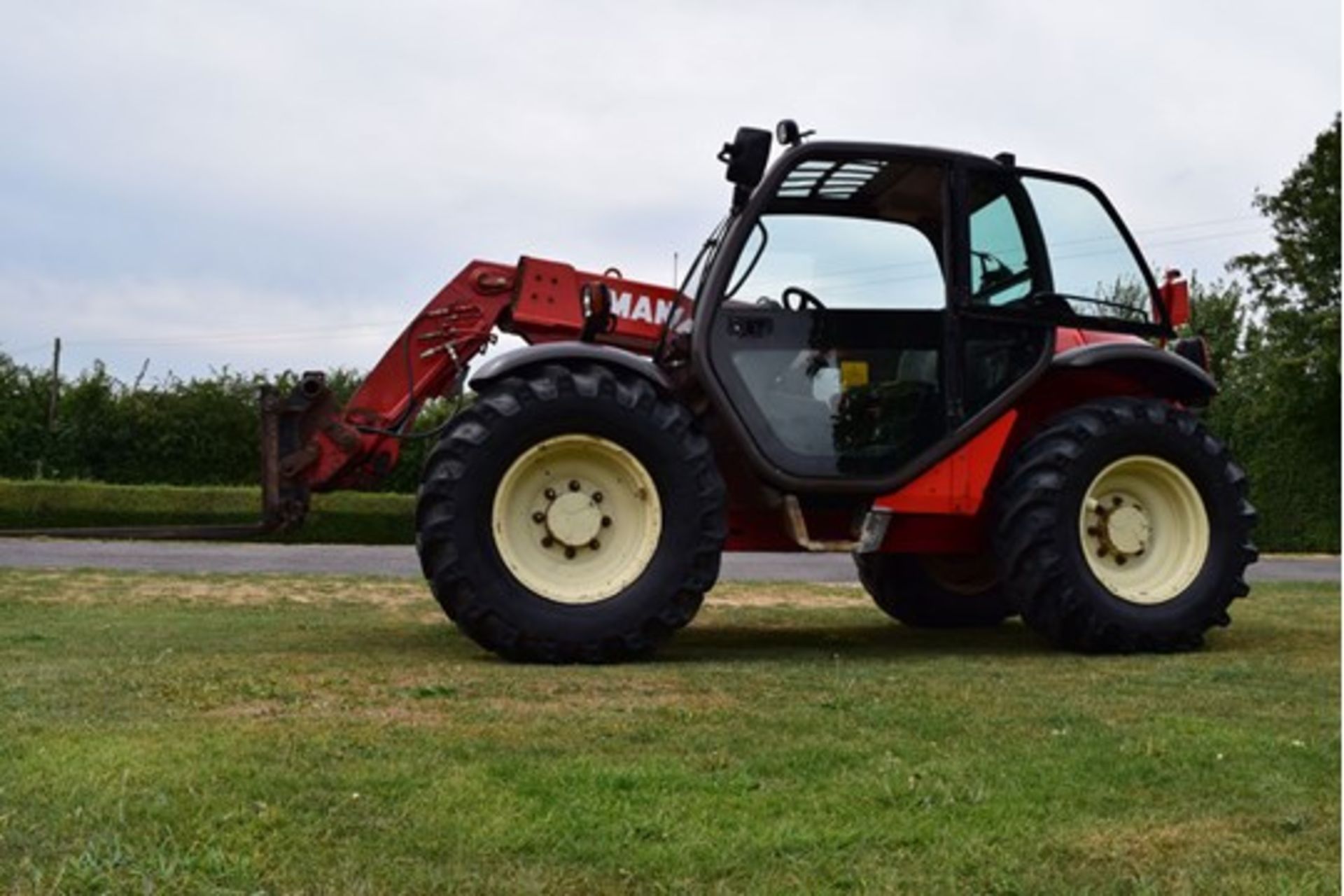 2004 Model Manitou MLT 526 Turbo 5 Meter 2.6 Tonne Telehandler - Image 8 of 12