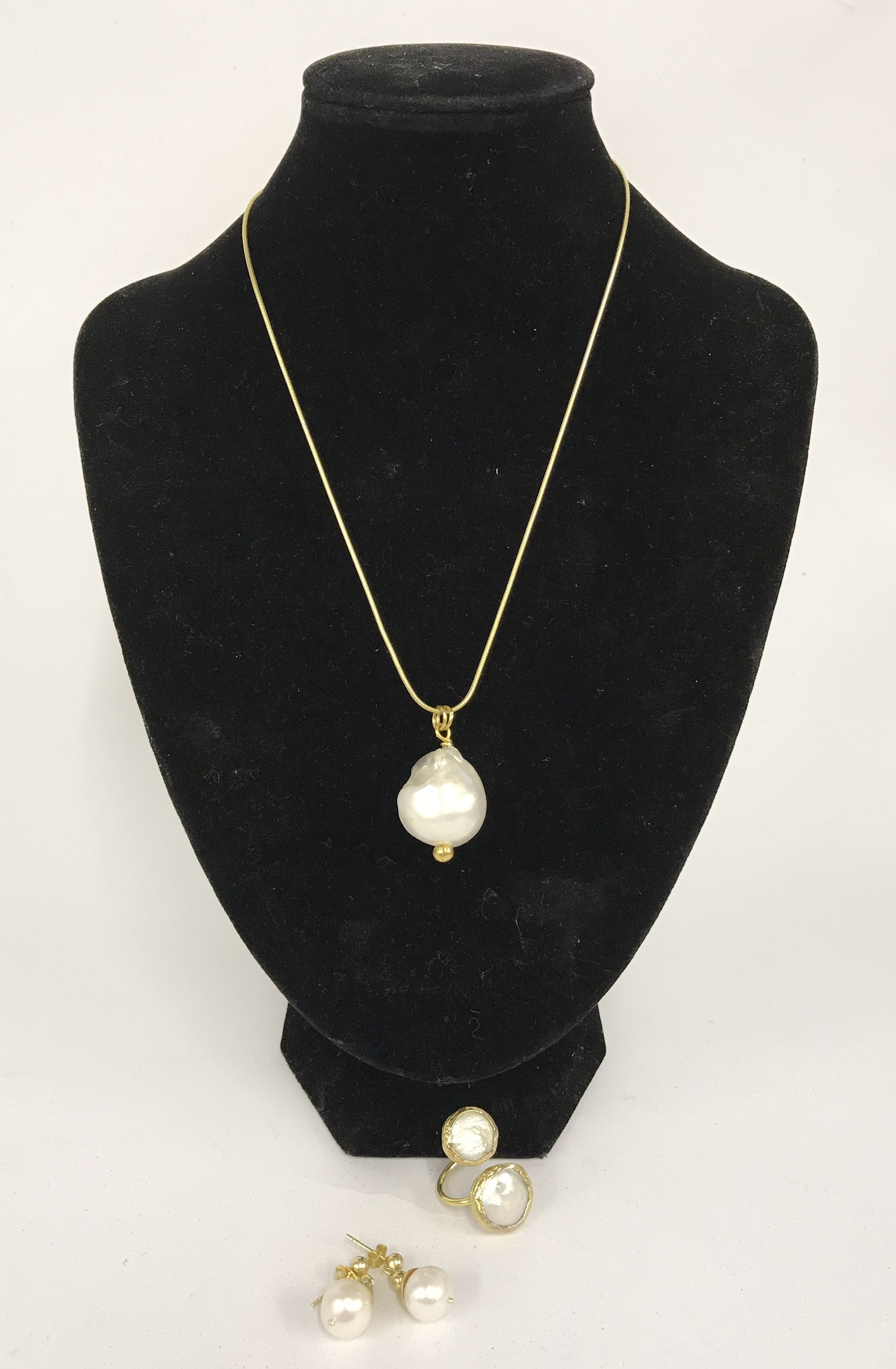 14k gilt silver south sea pearl set