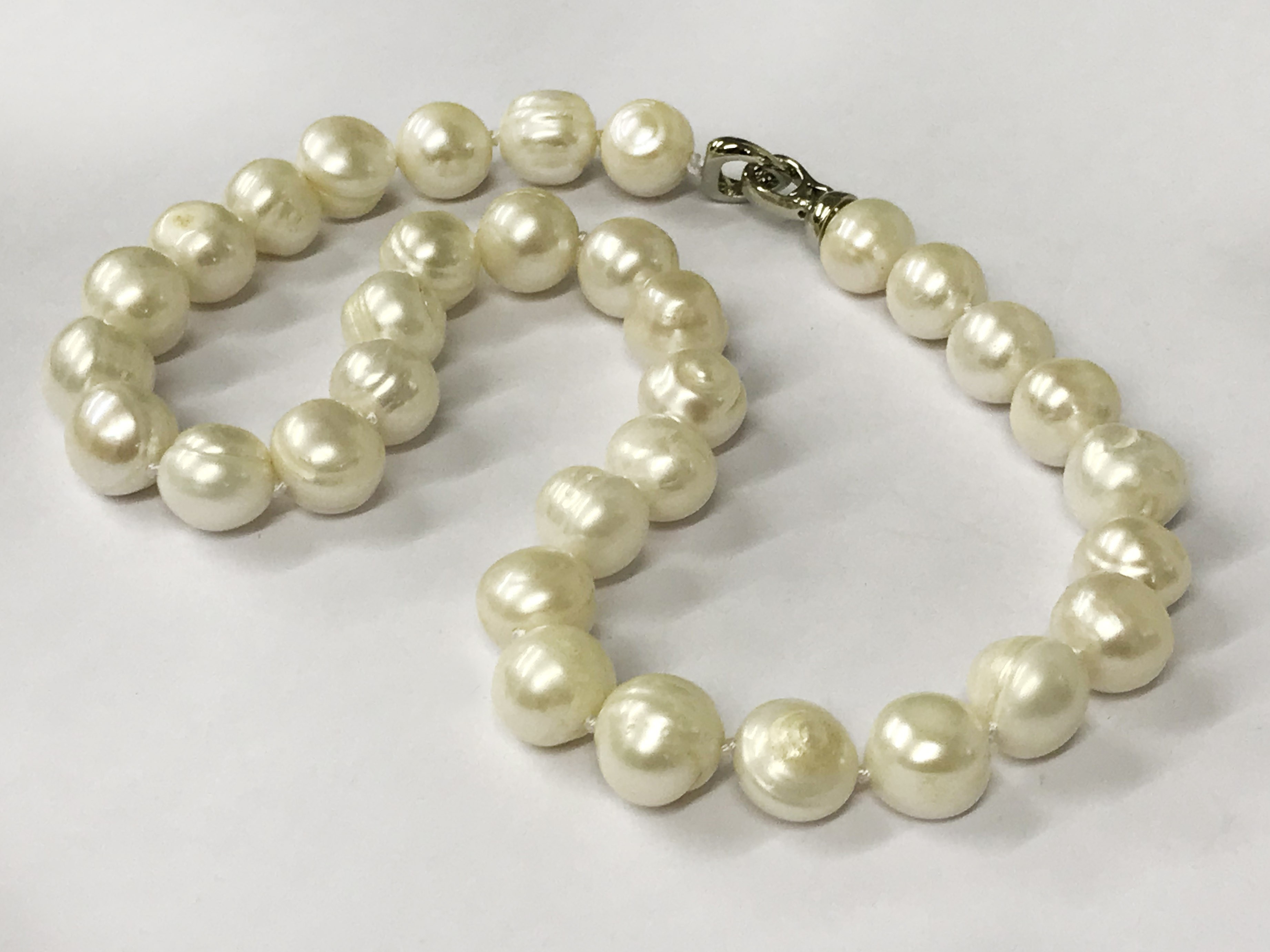 sterling silver large pearl necklace - Image 2 of 2