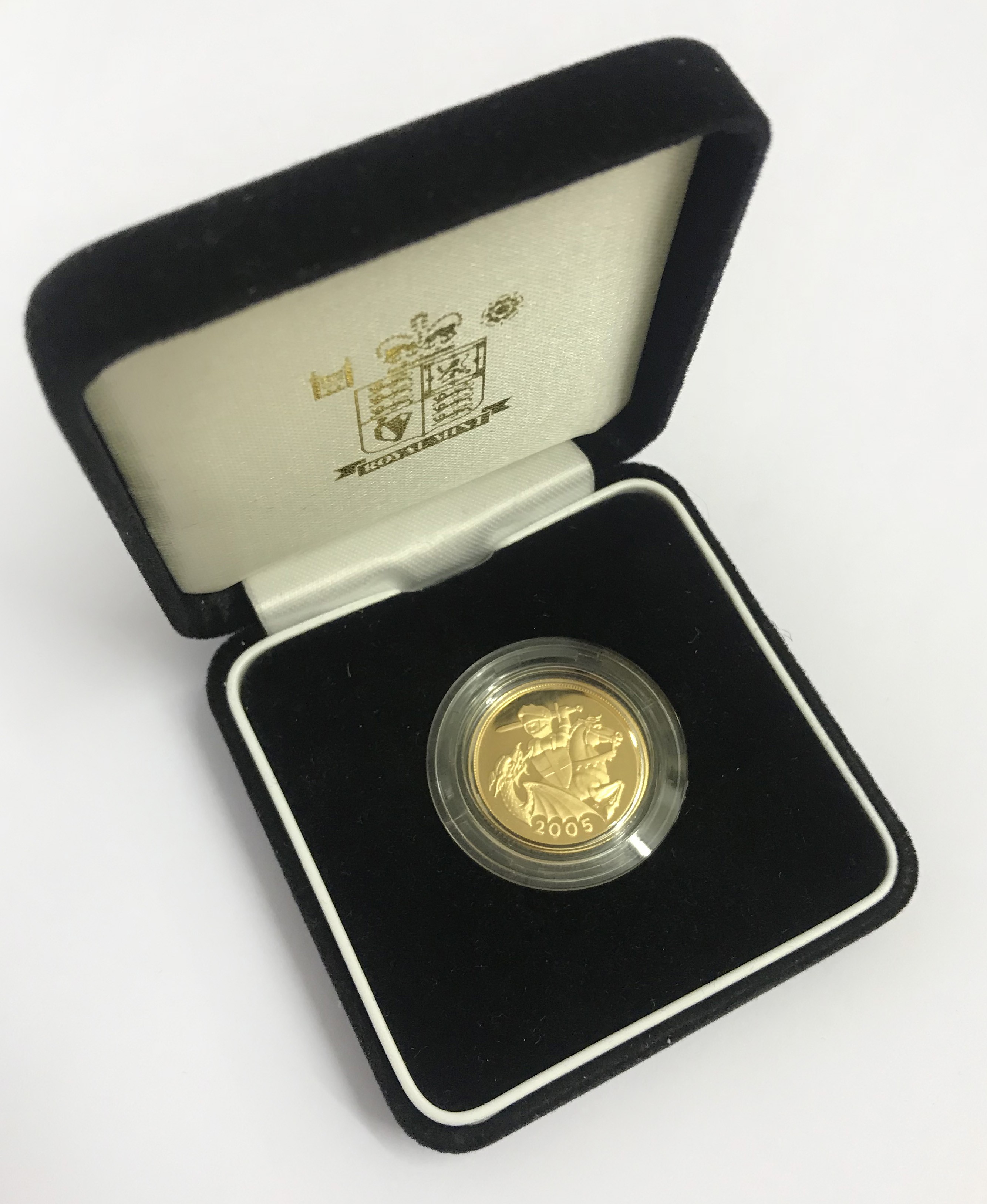 2005 GOLD SOVEREIGN COIN IN MINT CONDITION - Image 3 of 3