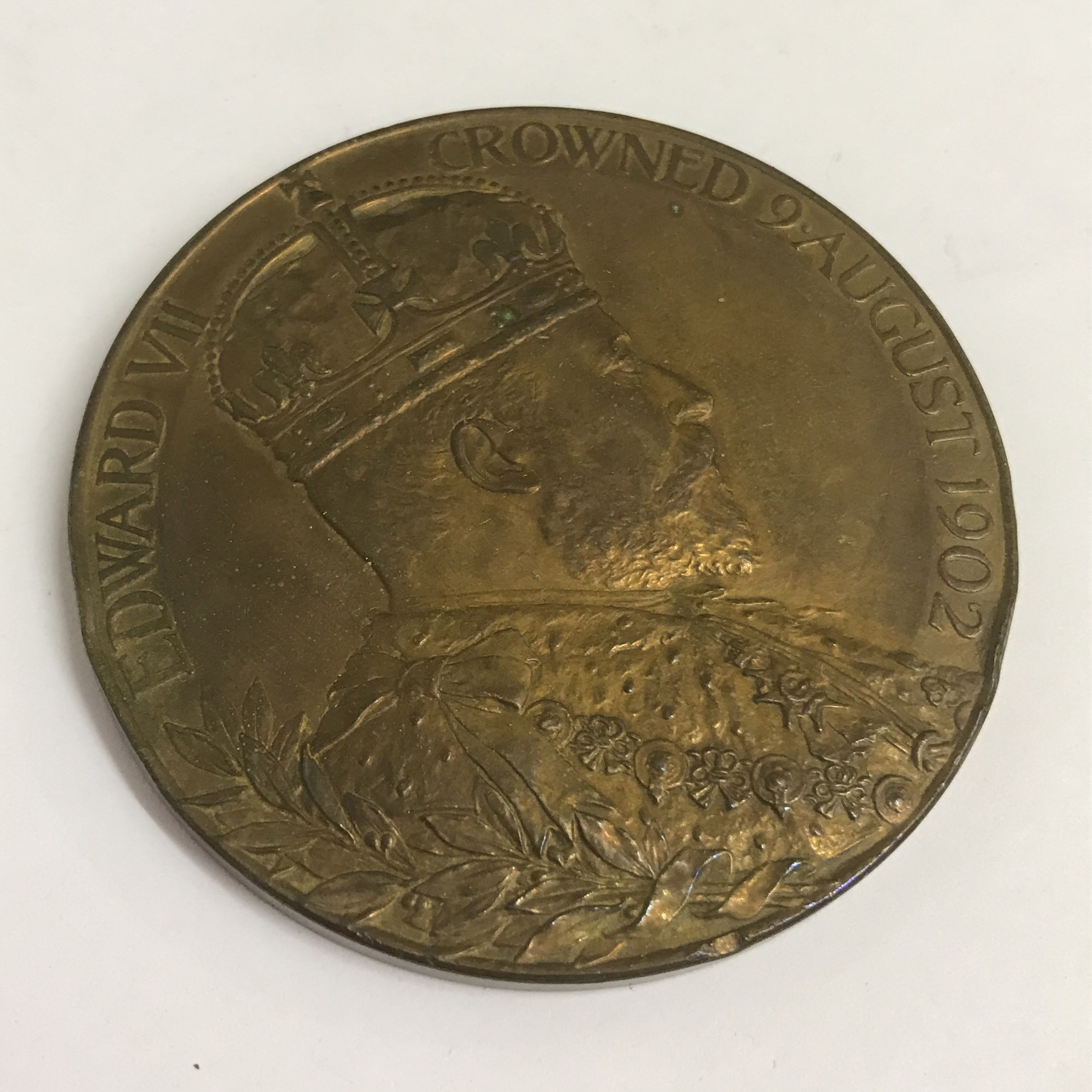 1902 CORONATION BRONZE MEDAL FOR KING EDWARD VII & CARDIFF VISIT MEDAL - Image 4 of 6