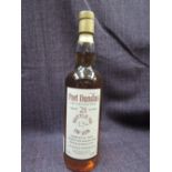 A bottle of 21 year old Port Dundas Single Grain Whisky, bottle no:134/278, Hogshead no:15673,