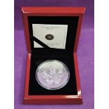 A 25th Anniversary 5oz 50 dollar 2013, Canadian Maple leaf silver coin, in wood case with