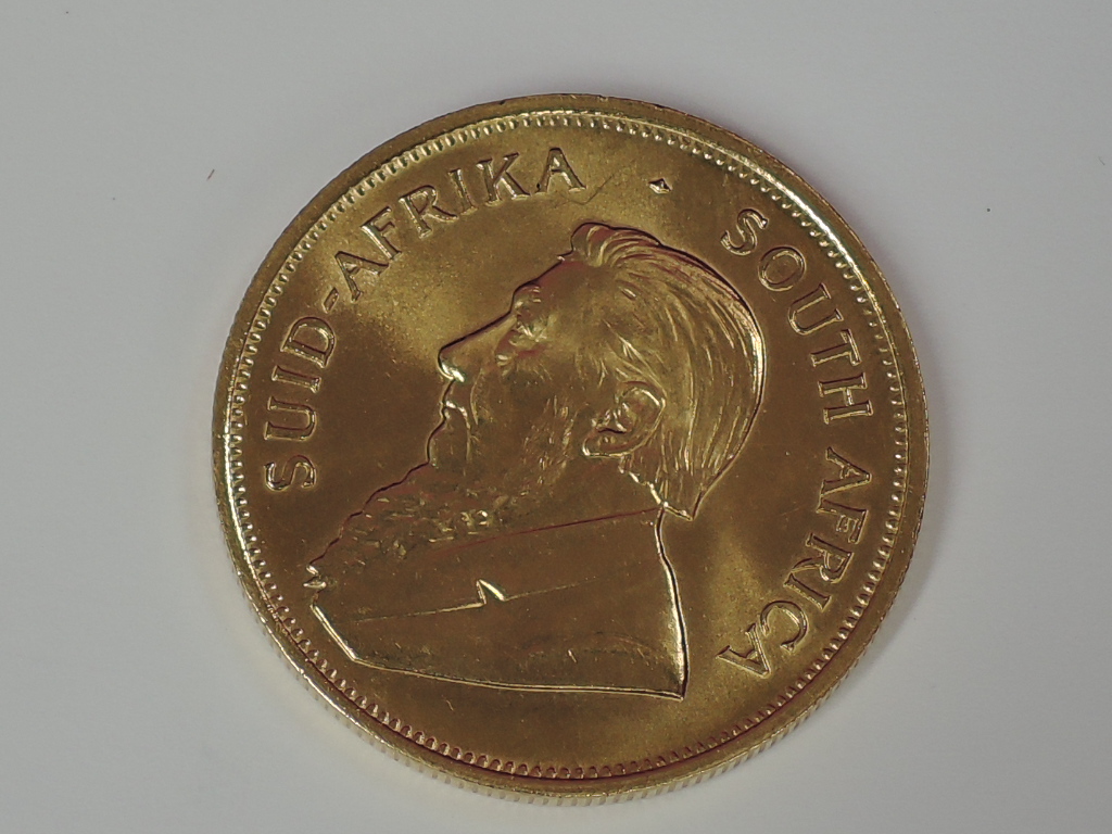 A gold 1oz 1984 South African Krugerrand coin, in plastic case - Image 2 of 2