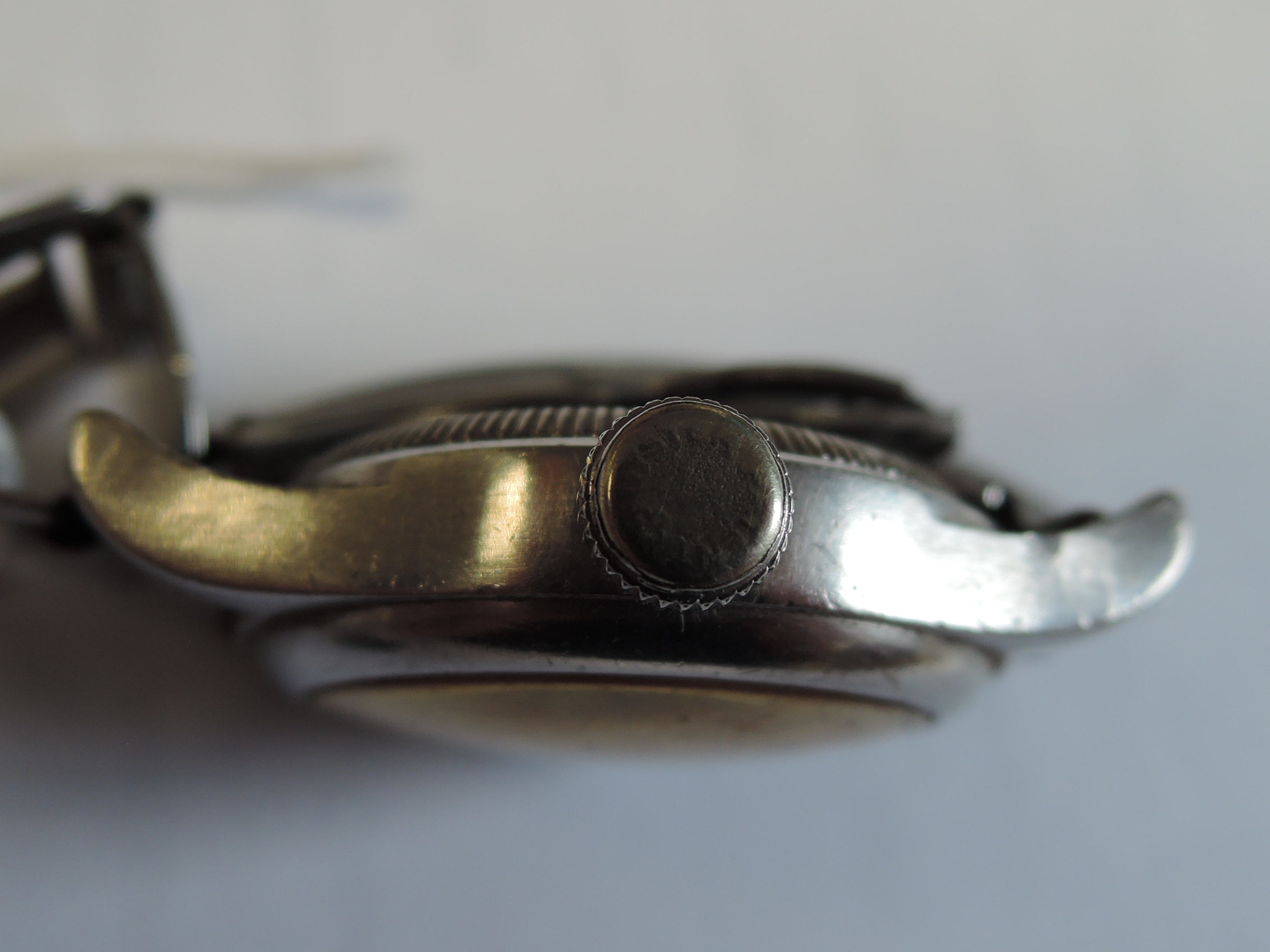 A vintage wooden shafted golf club and a copper and brass post horn - Image 3 of 4