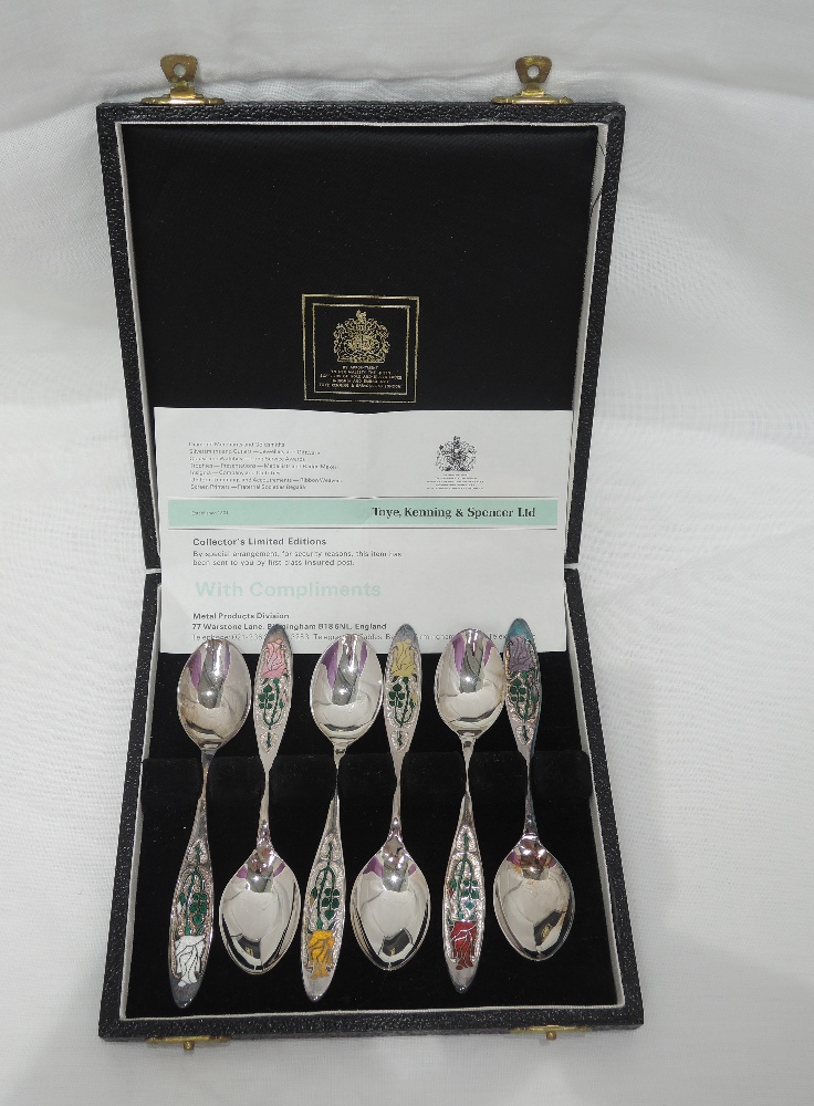 A cased set of six silver commemorative tea spoons regarding the year of the rose 1976, having