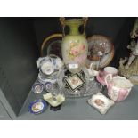 A selection of vintage ceramics including tea cups and saucers