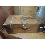 A Victorian walnut lap desk (no fittings)
